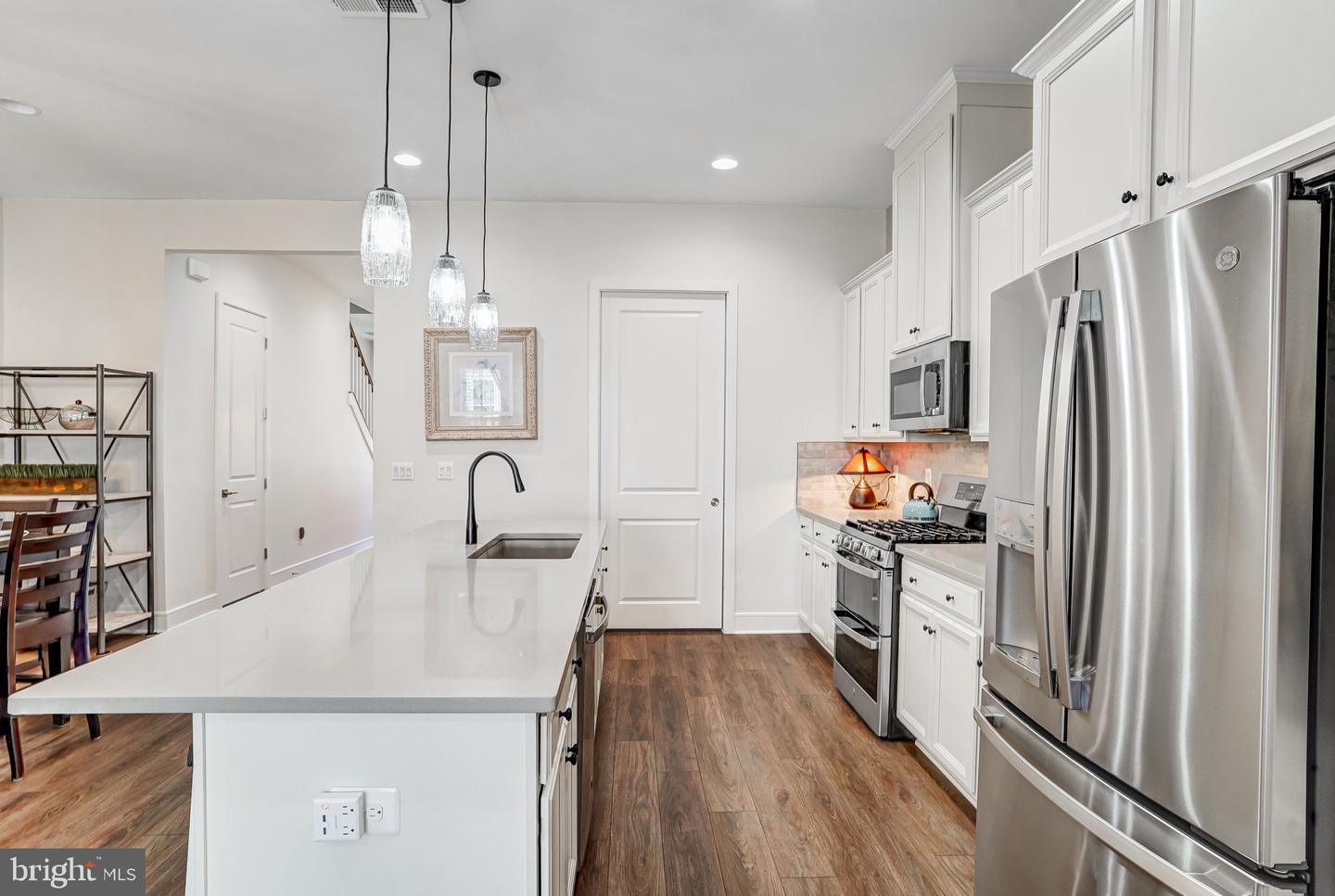 6807 AUTUMN HARVEST TRL, GAINESVILLE, Virginia 20155, 3 Bedrooms Bedrooms, ,2 BathroomsBathrooms,Residential,For sale,6807 AUTUMN HARVEST TRL,VAPW2090158 MLS # VAPW2090158