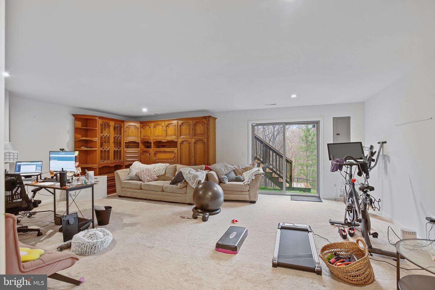3620 CHIPPENDALE CIR, WOODBRIDGE, Virginia 22193, 3 Bedrooms Bedrooms, ,2 BathroomsBathrooms,Residential,For sale,3620 CHIPPENDALE CIR,VAPW2090178 MLS # VAPW2090178