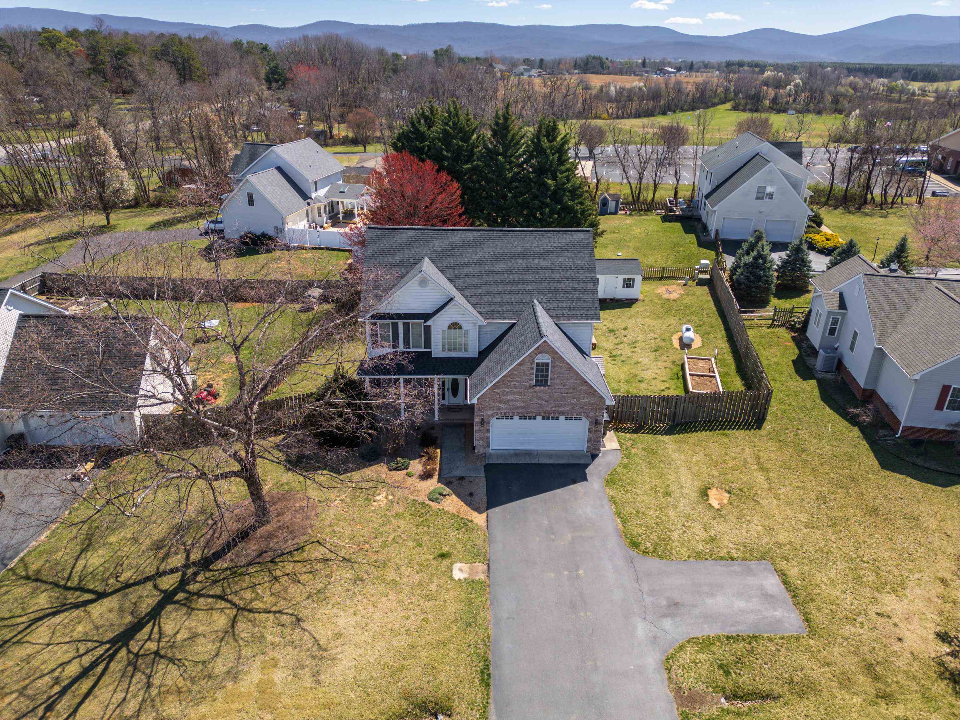 30 SIR ROBIN RD, WAYNESBORO, Virginia 22980, 4 Bedrooms Bedrooms, ,2 BathroomsBathrooms,Residential,30 SIR ROBIN RD,662453 MLS # 662453