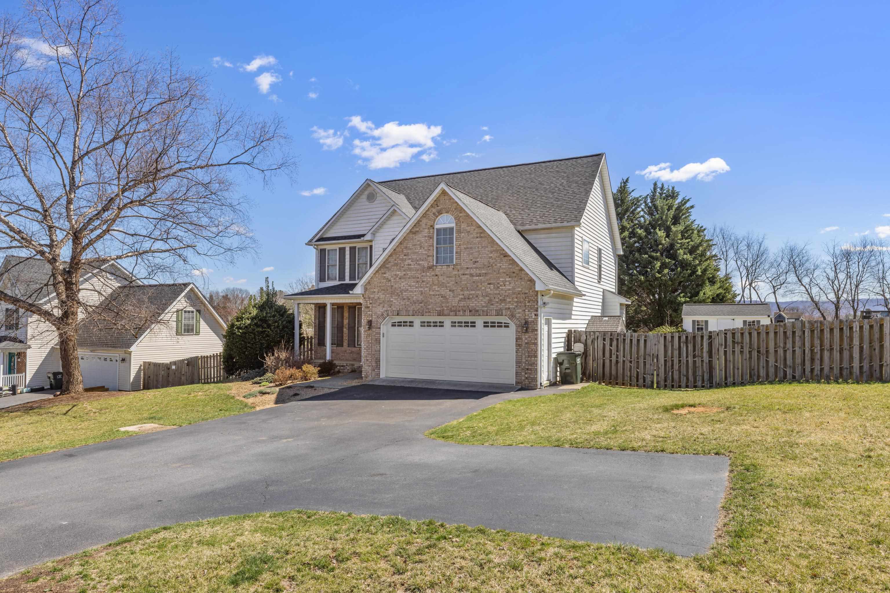 30 SIR ROBIN RD, WAYNESBORO, Virginia 22980, 4 Bedrooms Bedrooms, ,2 BathroomsBathrooms,Residential,30 SIR ROBIN RD,662453 MLS # 662453