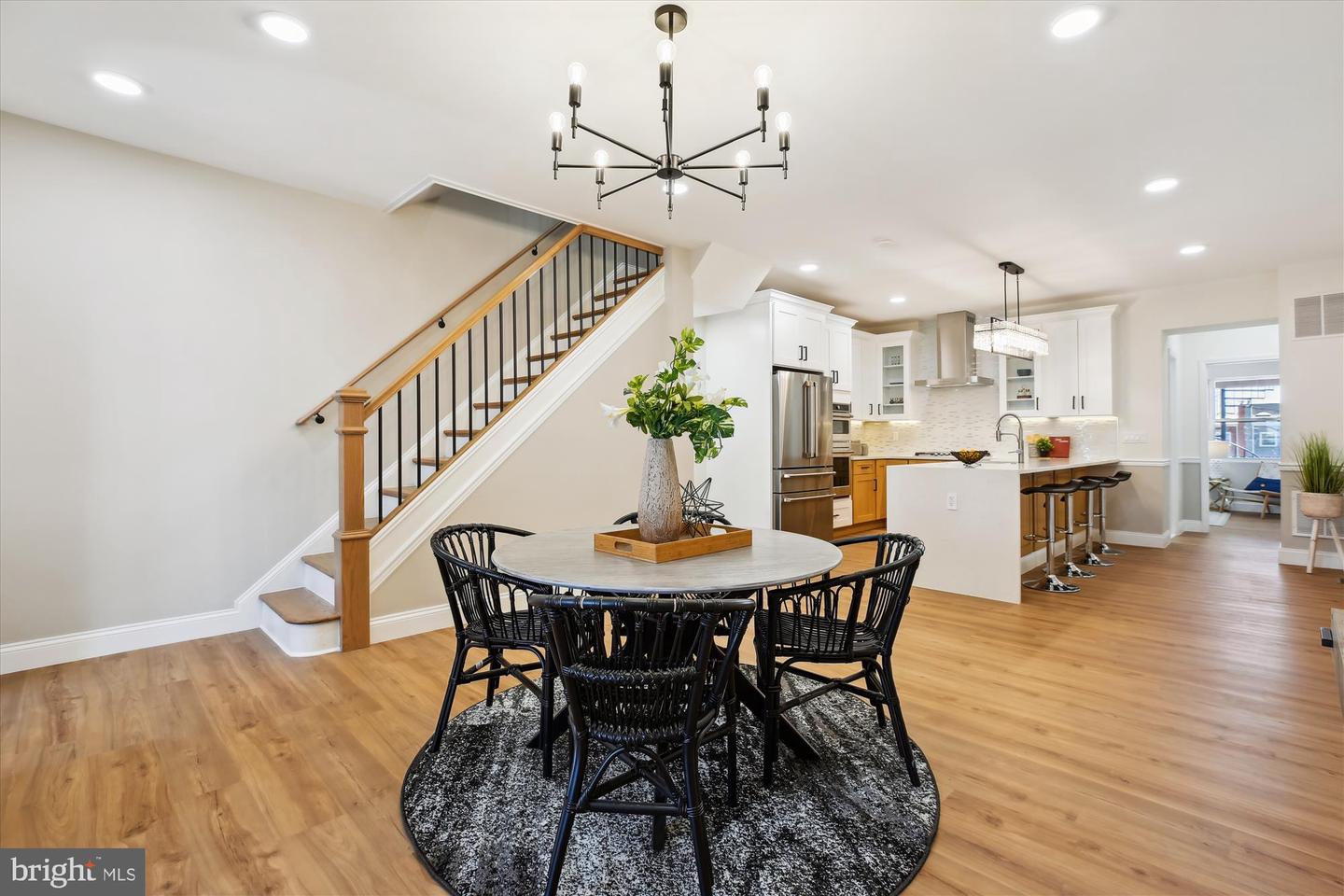 329 15TH ST NE, WASHINGTON, District Of Columbia 20002, 5 Bedrooms Bedrooms, ,4 BathroomsBathrooms,Residential,For sale,329 15TH ST NE,DCDC2191716 MLS # DCDC2191716
