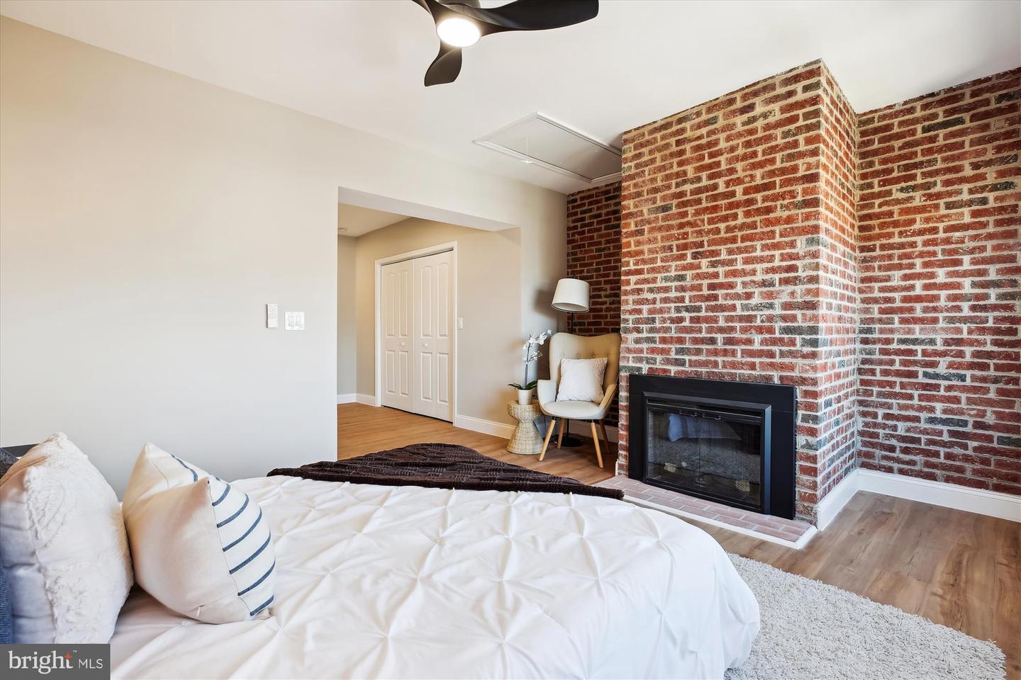 329 15TH ST NE, WASHINGTON, District Of Columbia 20002, 5 Bedrooms Bedrooms, ,4 BathroomsBathrooms,Residential,For sale,329 15TH ST NE,DCDC2191716 MLS # DCDC2191716
