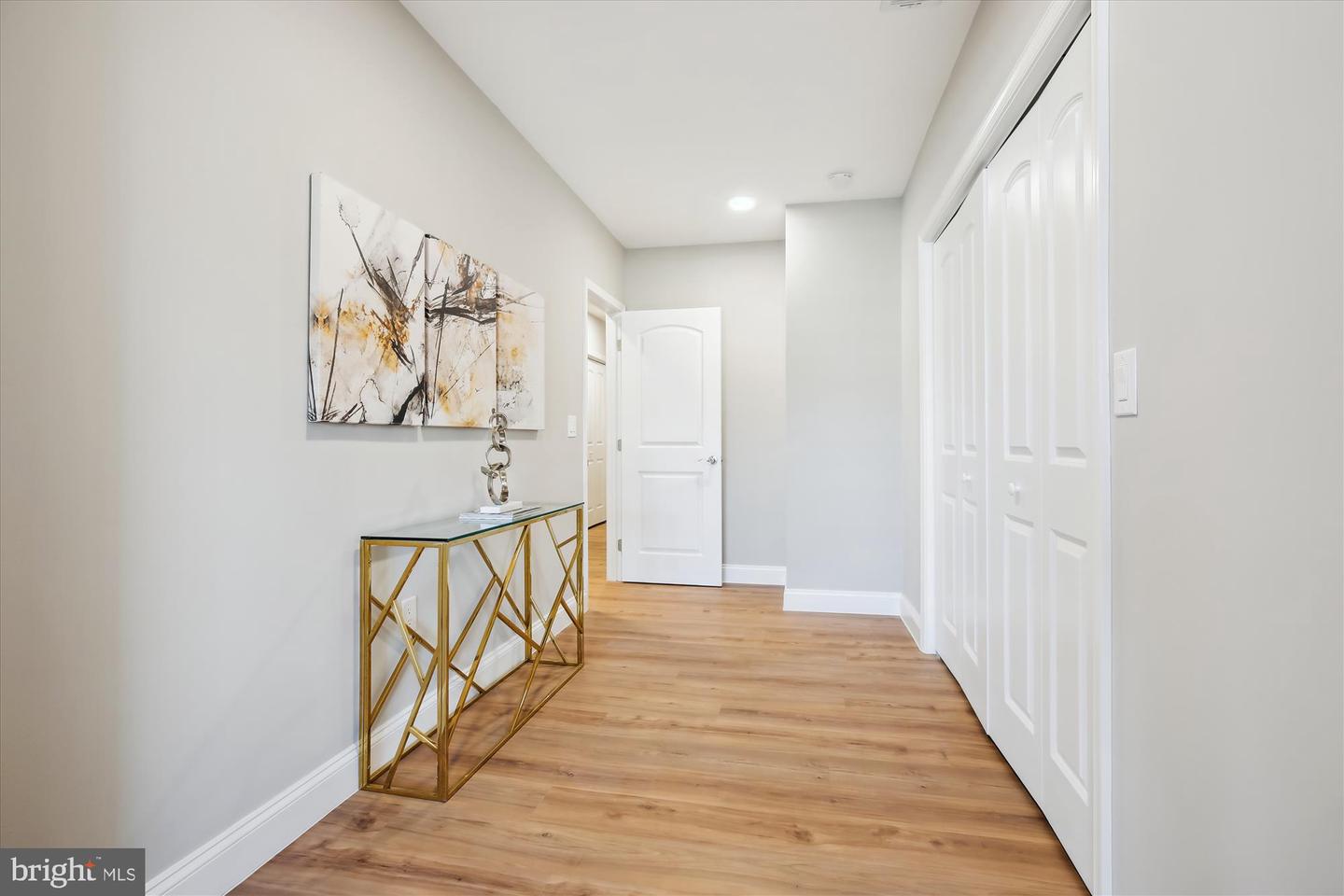 329 15TH ST NE, WASHINGTON, District Of Columbia 20002, 5 Bedrooms Bedrooms, ,4 BathroomsBathrooms,Residential,For sale,329 15TH ST NE,DCDC2191716 MLS # DCDC2191716