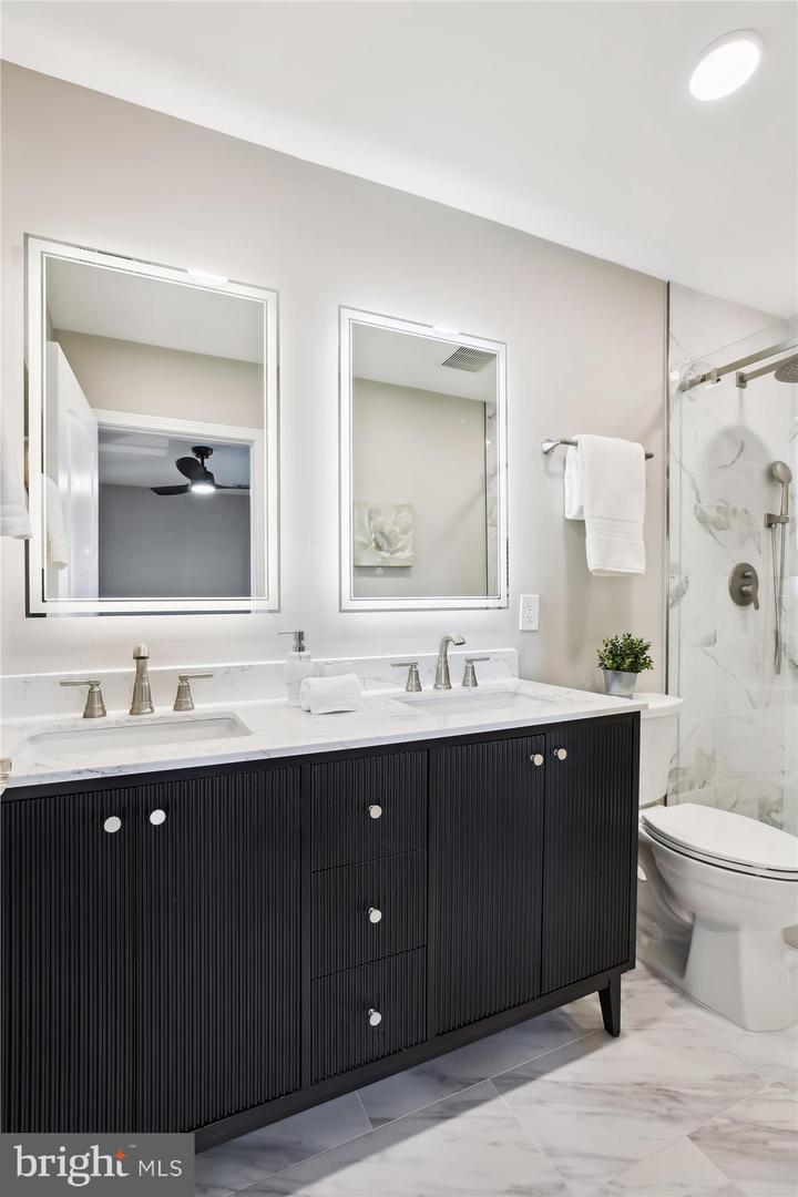 329 15TH ST NE, WASHINGTON, District Of Columbia 20002, 5 Bedrooms Bedrooms, ,4 BathroomsBathrooms,Residential,For sale,329 15TH ST NE,DCDC2191716 MLS # DCDC2191716