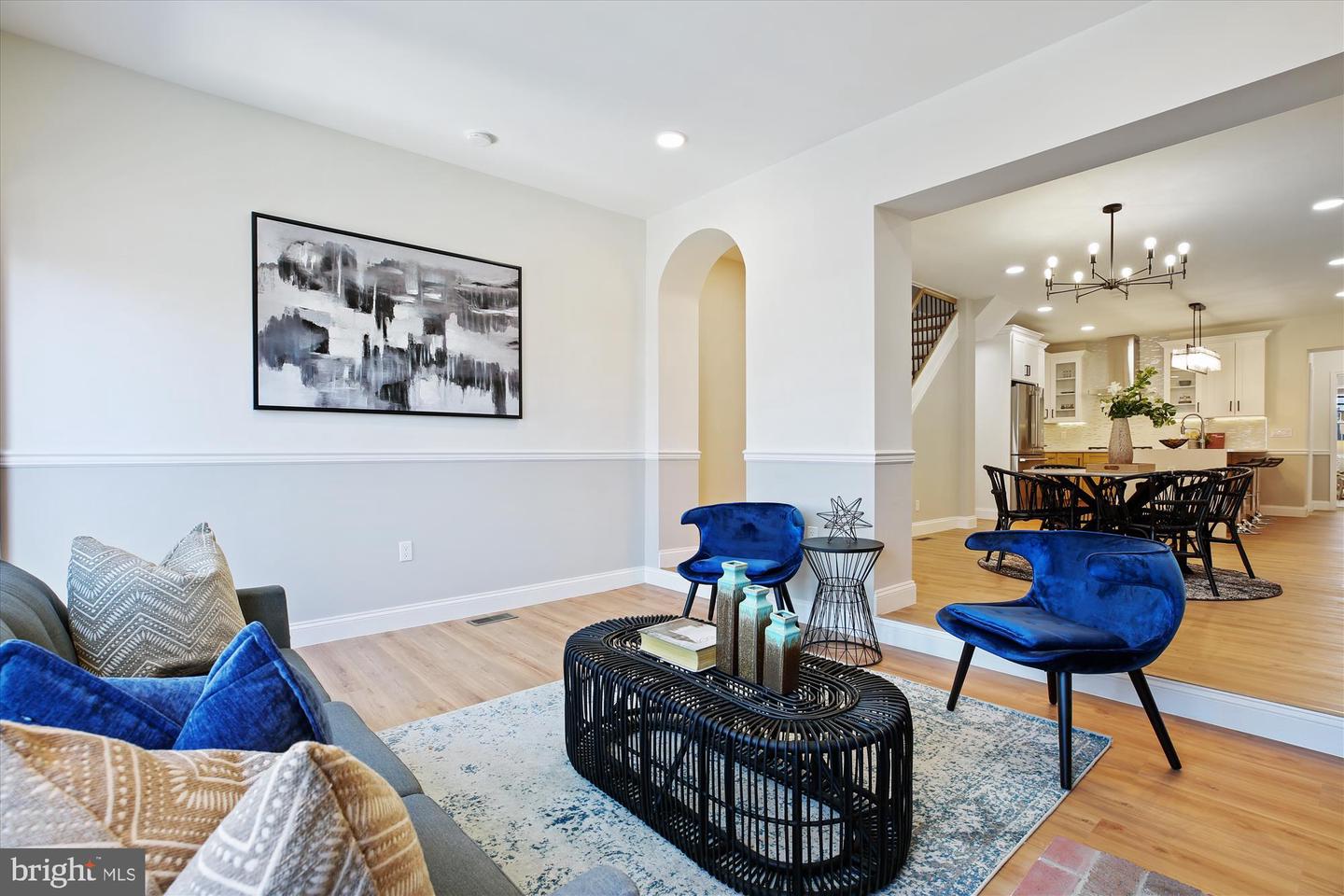 329 15TH ST NE, WASHINGTON, District Of Columbia 20002, 5 Bedrooms Bedrooms, ,4 BathroomsBathrooms,Residential,For sale,329 15TH ST NE,DCDC2191716 MLS # DCDC2191716
