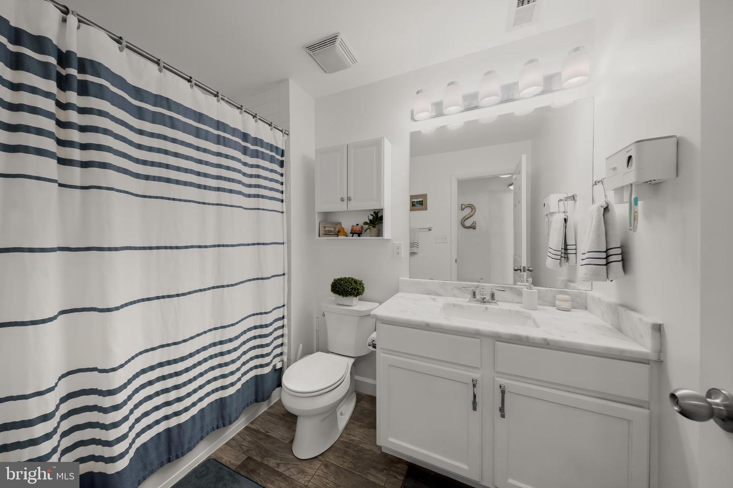 1043 5TH ST SE, WASHINGTON, District Of Columbia 20003, 3 Bedrooms Bedrooms, ,2 BathroomsBathrooms,Residential,For sale,1043 5TH ST SE,DCDC2191908 MLS # DCDC2191908