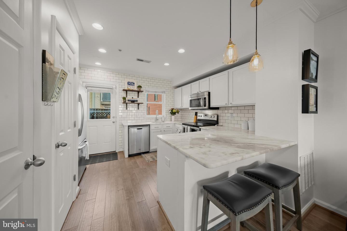 1043 5TH ST SE, WASHINGTON, District Of Columbia 20003, 3 Bedrooms Bedrooms, ,2 BathroomsBathrooms,Residential,For sale,1043 5TH ST SE,DCDC2191908 MLS # DCDC2191908