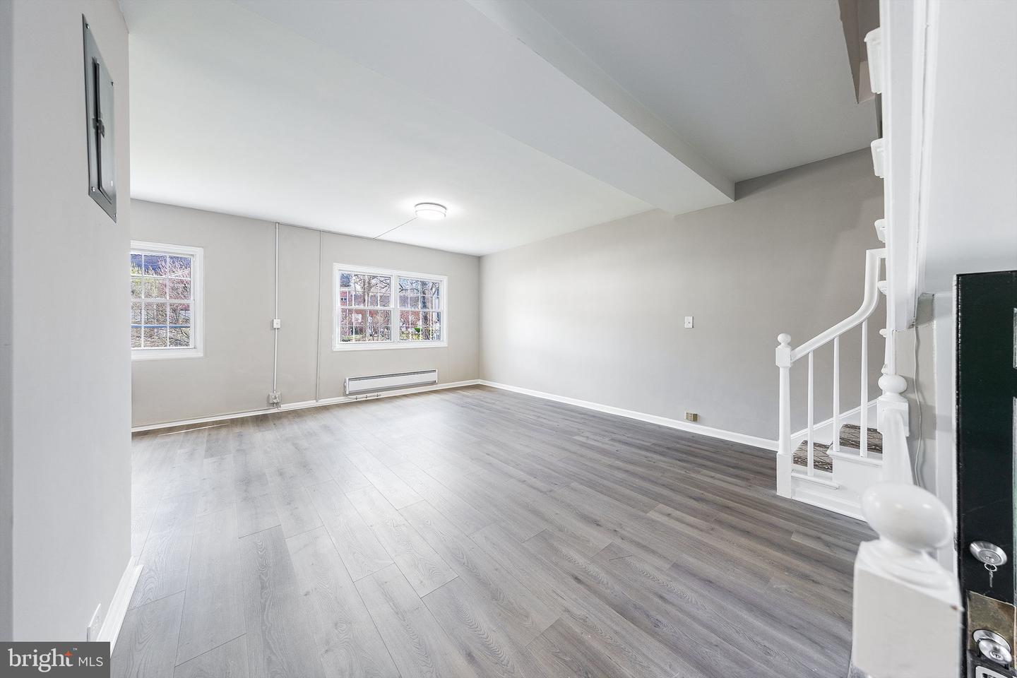 1604 PRESTON RD, ALEXANDRIA, Virginia 22302, 2 Bedrooms Bedrooms, ,1 BathroomBathrooms,Residential,For sale,1604 PRESTON RD,VAAX2043218 MLS # VAAX2043218