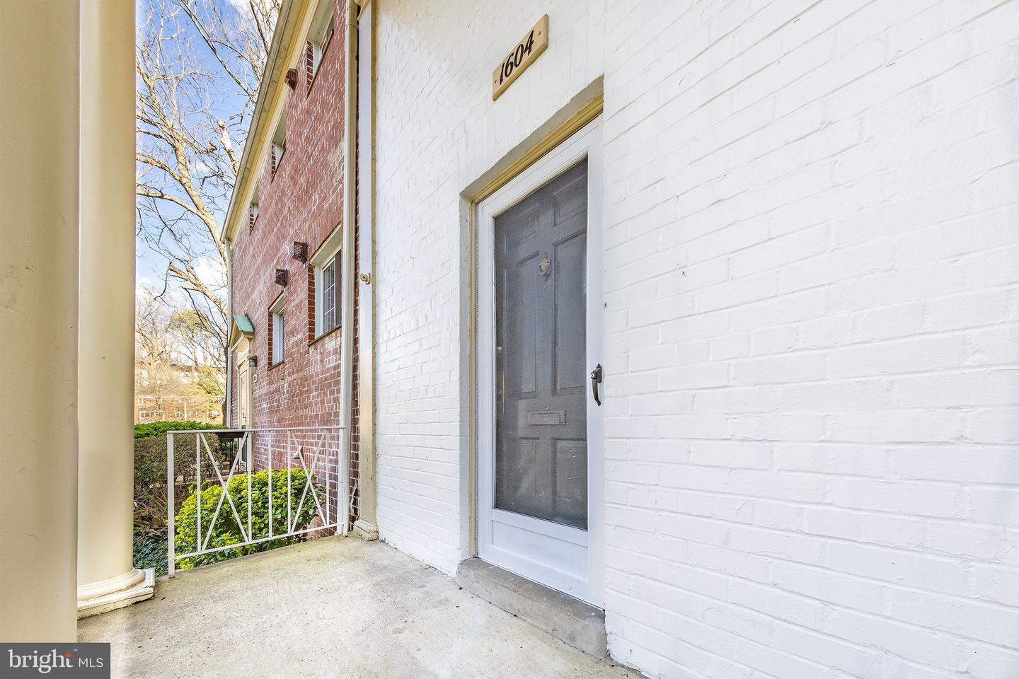 1604 PRESTON RD, ALEXANDRIA, Virginia 22302, 2 Bedrooms Bedrooms, ,1 BathroomBathrooms,Residential,For sale,1604 PRESTON RD,VAAX2043218 MLS # VAAX2043218