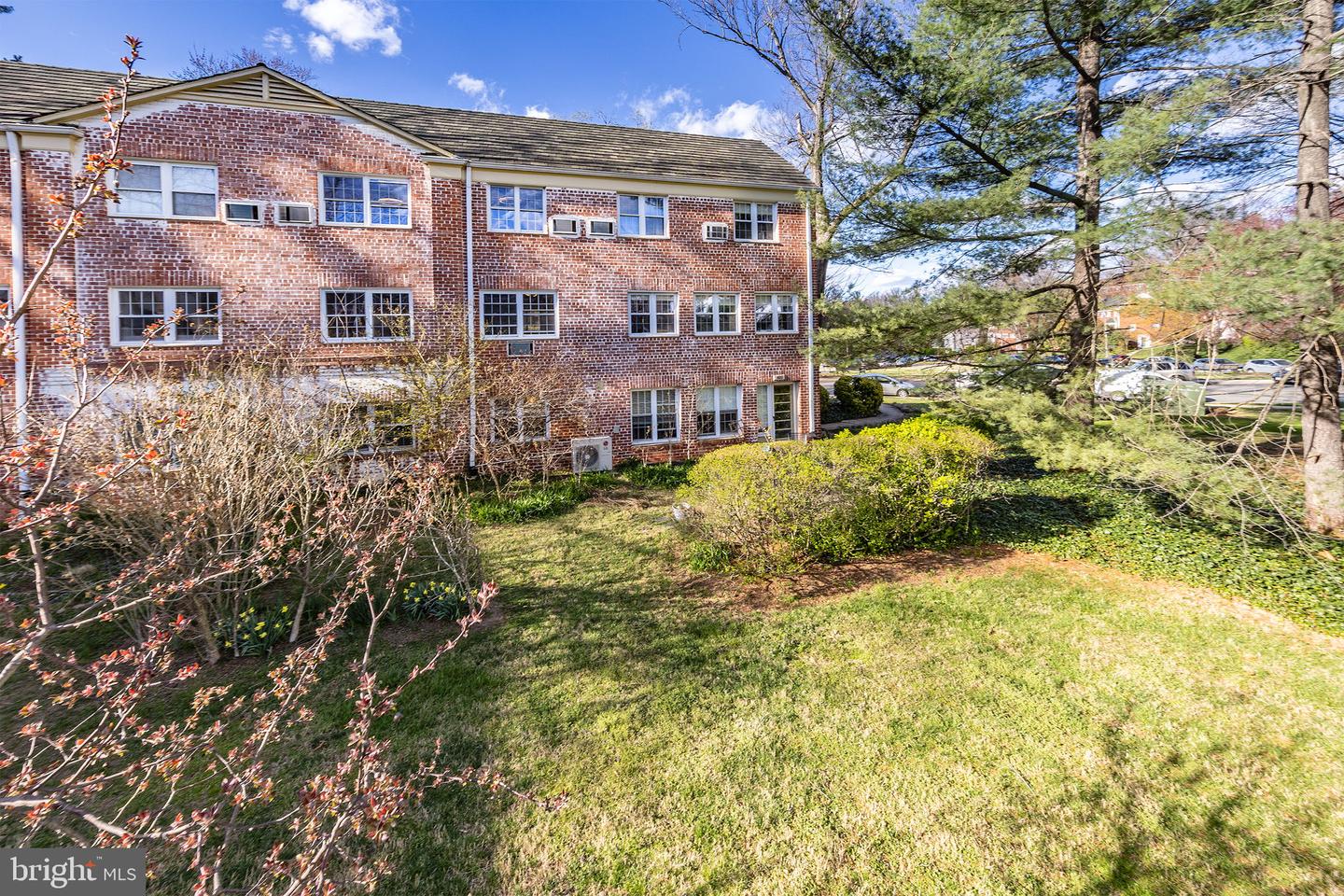 1604 PRESTON RD, ALEXANDRIA, Virginia 22302, 2 Bedrooms Bedrooms, ,1 BathroomBathrooms,Residential,For sale,1604 PRESTON RD,VAAX2043218 MLS # VAAX2043218