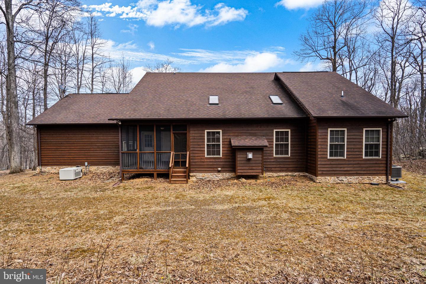 2622 CCC RD, LINDEN, Virginia 22642, 3 Bedrooms Bedrooms, 7 Rooms Rooms,2 BathroomsBathrooms,Residential,For sale,2622 CCC RD,VAWR2010692 MLS # VAWR2010692