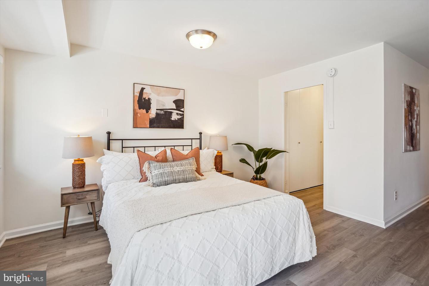 730 24TH ST NW #412, WASHINGTON, District Of Columbia 20037, ,1 BathroomBathrooms,Residential,For sale,730 24TH ST NW #412,DCDC2192256 MLS # DCDC2192256