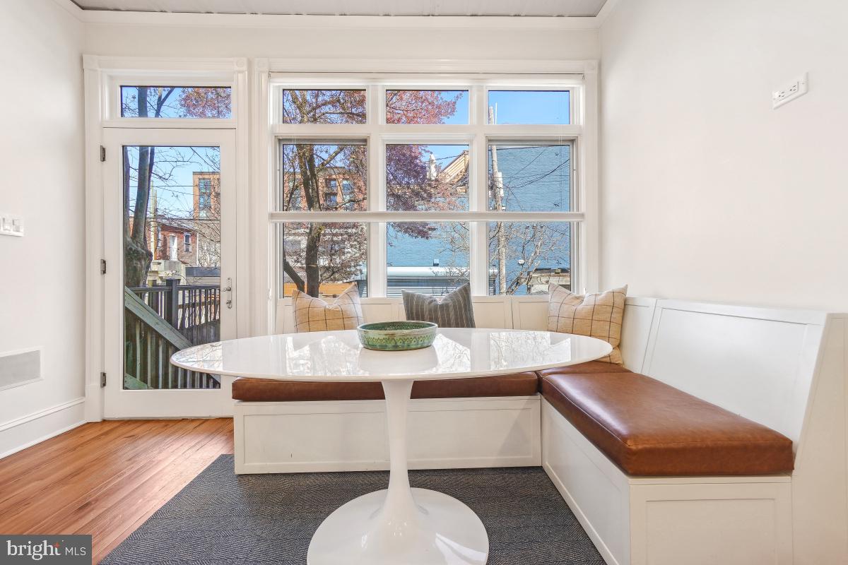 518 G ST NE, WASHINGTON, District Of Columbia 20002, 4 Bedrooms Bedrooms, ,3 BathroomsBathrooms,Residential,For sale,518 G ST NE,DCDC2192422 MLS # DCDC2192422