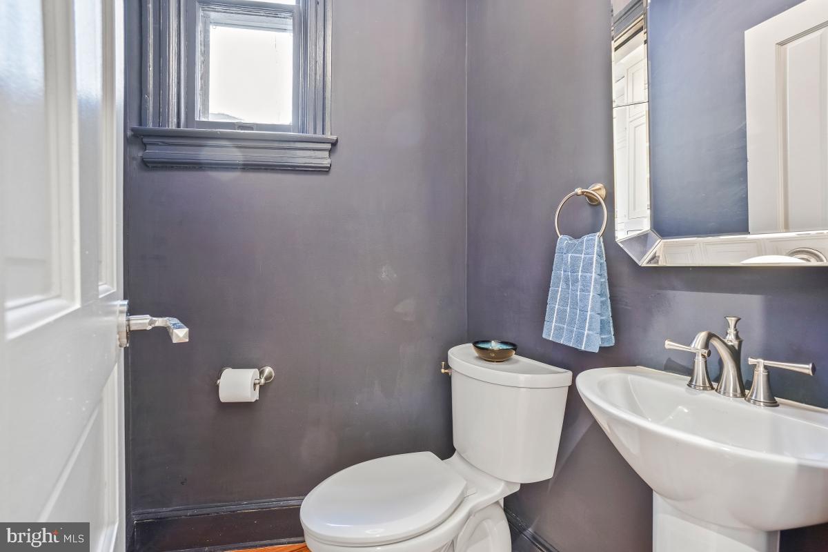 518 G ST NE, WASHINGTON, District Of Columbia 20002, 4 Bedrooms Bedrooms, ,3 BathroomsBathrooms,Residential,For sale,518 G ST NE,DCDC2192422 MLS # DCDC2192422