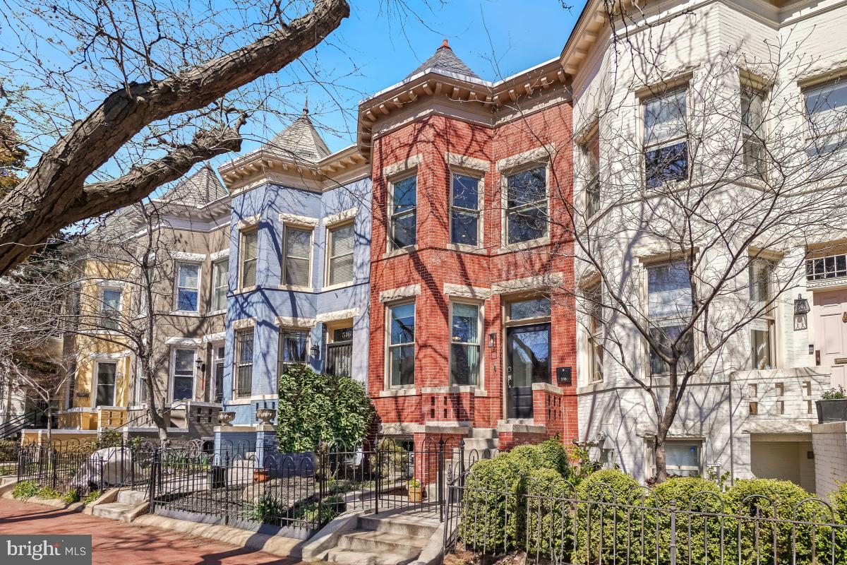 518 G ST NE, WASHINGTON, District Of Columbia 20002, 4 Bedrooms Bedrooms, ,3 BathroomsBathrooms,Residential,For sale,518 G ST NE,DCDC2192422 MLS # DCDC2192422
