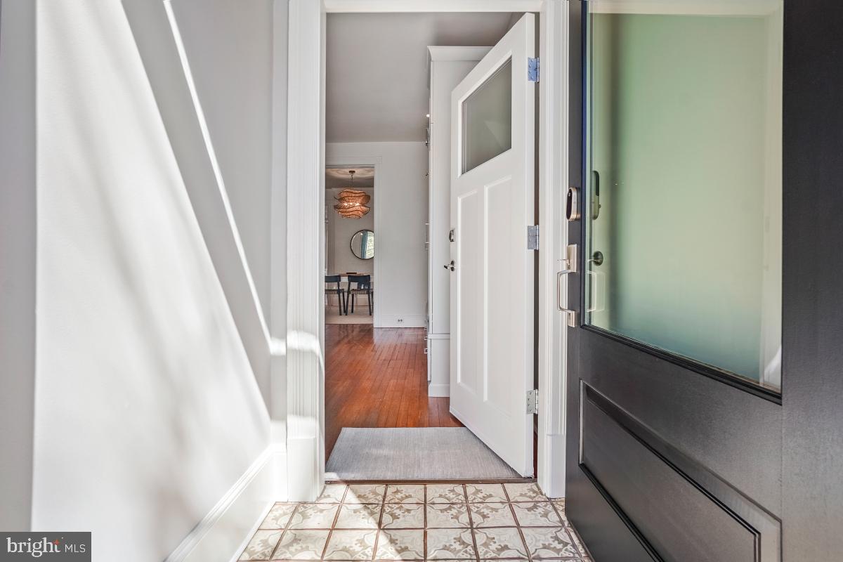 518 G ST NE, WASHINGTON, District Of Columbia 20002, 4 Bedrooms Bedrooms, ,3 BathroomsBathrooms,Residential,For sale,518 G ST NE,DCDC2192422 MLS # DCDC2192422