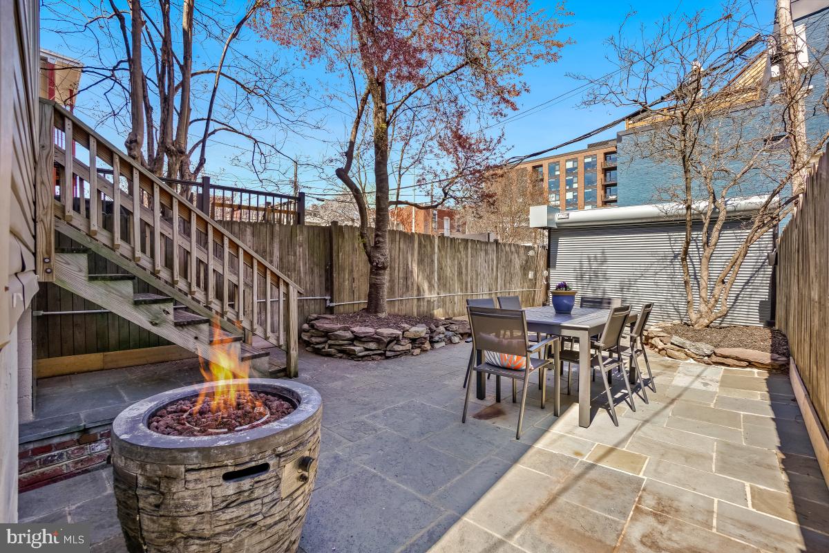 518 G ST NE, WASHINGTON, District Of Columbia 20002, 4 Bedrooms Bedrooms, ,3 BathroomsBathrooms,Residential,For sale,518 G ST NE,DCDC2192422 MLS # DCDC2192422