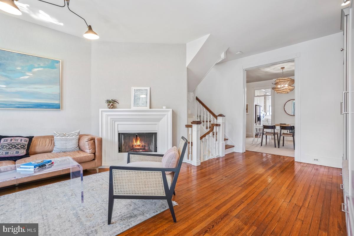 518 G ST NE, WASHINGTON, District Of Columbia 20002, 4 Bedrooms Bedrooms, ,3 BathroomsBathrooms,Residential,For sale,518 G ST NE,DCDC2192422 MLS # DCDC2192422