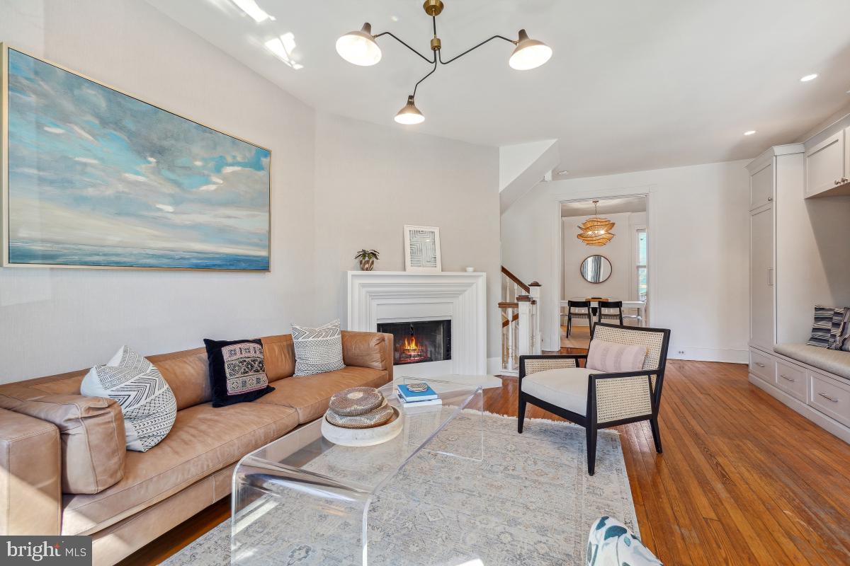 518 G ST NE, WASHINGTON, District Of Columbia 20002, 4 Bedrooms Bedrooms, ,3 BathroomsBathrooms,Residential,For sale,518 G ST NE,DCDC2192422 MLS # DCDC2192422