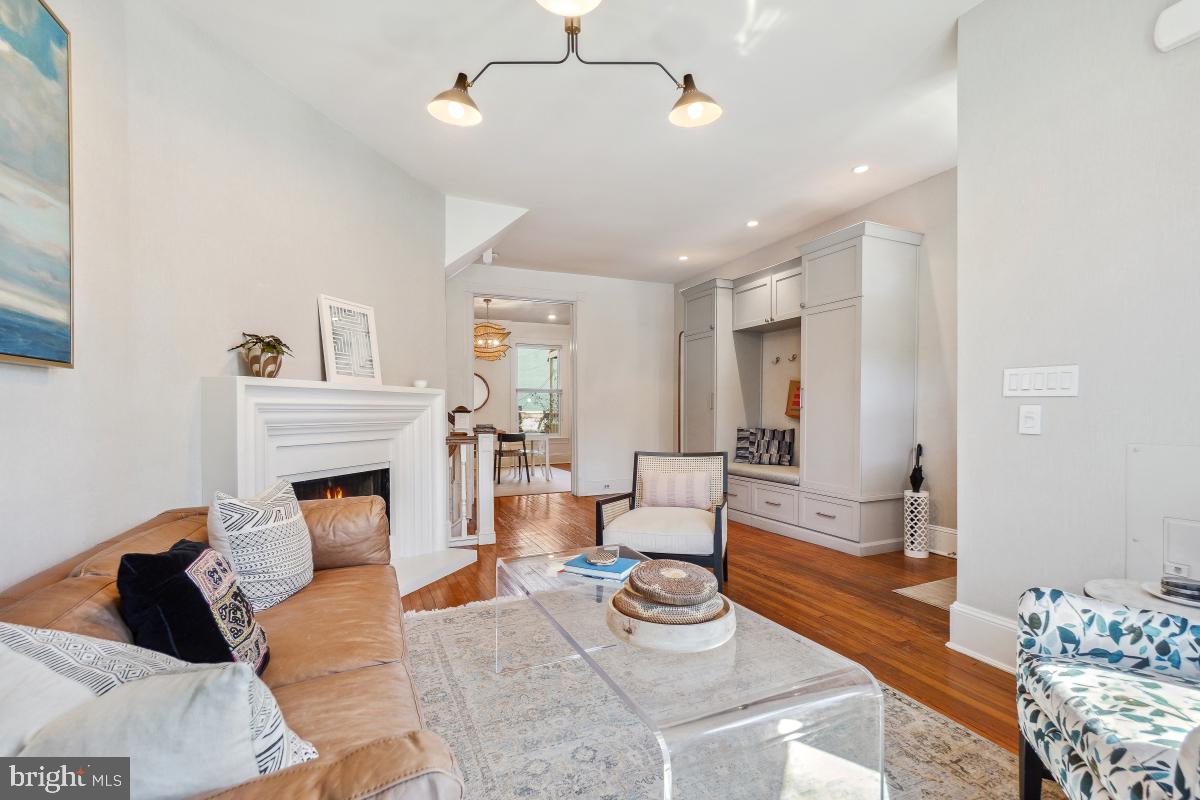 518 G ST NE, WASHINGTON, District Of Columbia 20002, 4 Bedrooms Bedrooms, ,3 BathroomsBathrooms,Residential,For sale,518 G ST NE,DCDC2192422 MLS # DCDC2192422