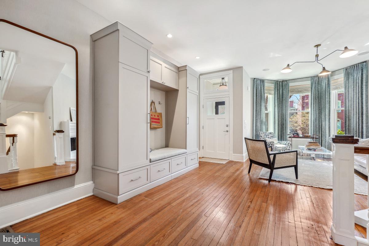 518 G ST NE, WASHINGTON, District Of Columbia 20002, 4 Bedrooms Bedrooms, ,3 BathroomsBathrooms,Residential,For sale,518 G ST NE,DCDC2192422 MLS # DCDC2192422