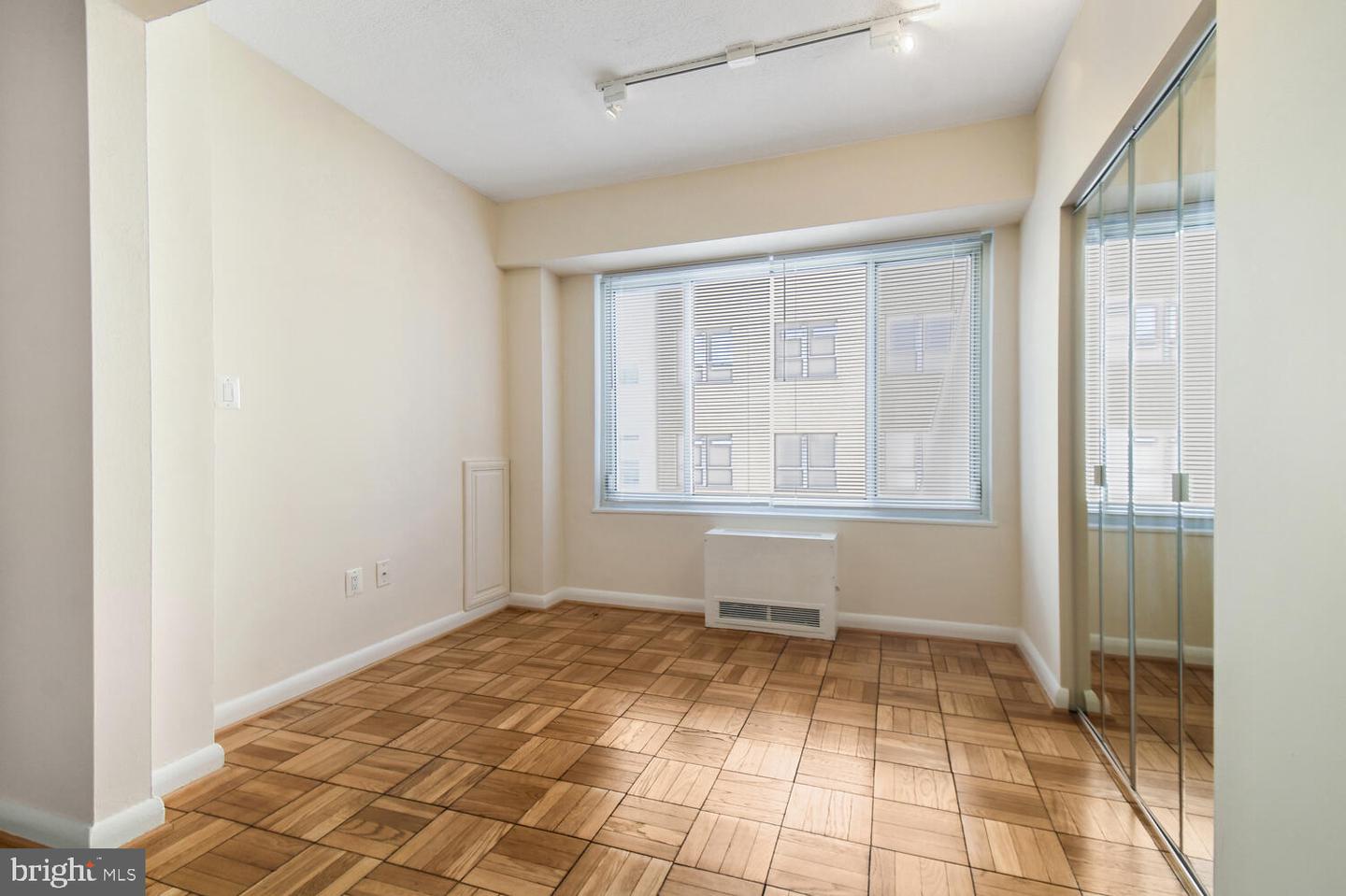 1727 MASSACHUSETTS AVE NW #614, WASHINGTON, District Of Columbia 20036, ,1 BathroomBathrooms,Residential,For sale,1727 MASSACHUSETTS AVE NW #614,DCDC2192528 MLS # DCDC2192528