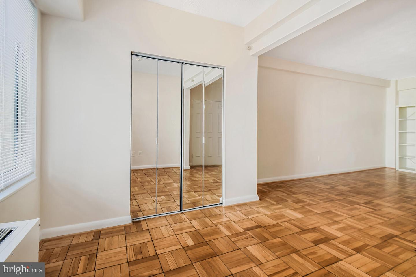 1727 MASSACHUSETTS AVE NW #614, WASHINGTON, District Of Columbia 20036, ,1 BathroomBathrooms,Residential,For sale,1727 MASSACHUSETTS AVE NW #614,DCDC2192528 MLS # DCDC2192528