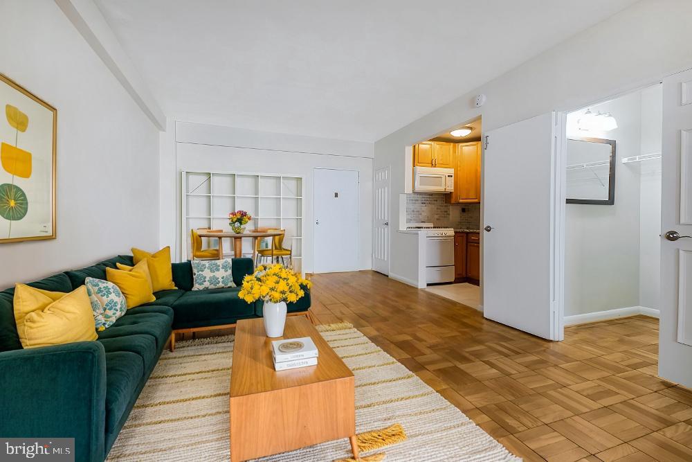1727 MASSACHUSETTS AVE NW #614, WASHINGTON, District Of Columbia 20036, ,1 BathroomBathrooms,Residential,For sale,1727 MASSACHUSETTS AVE NW #614,DCDC2192528 MLS # DCDC2192528