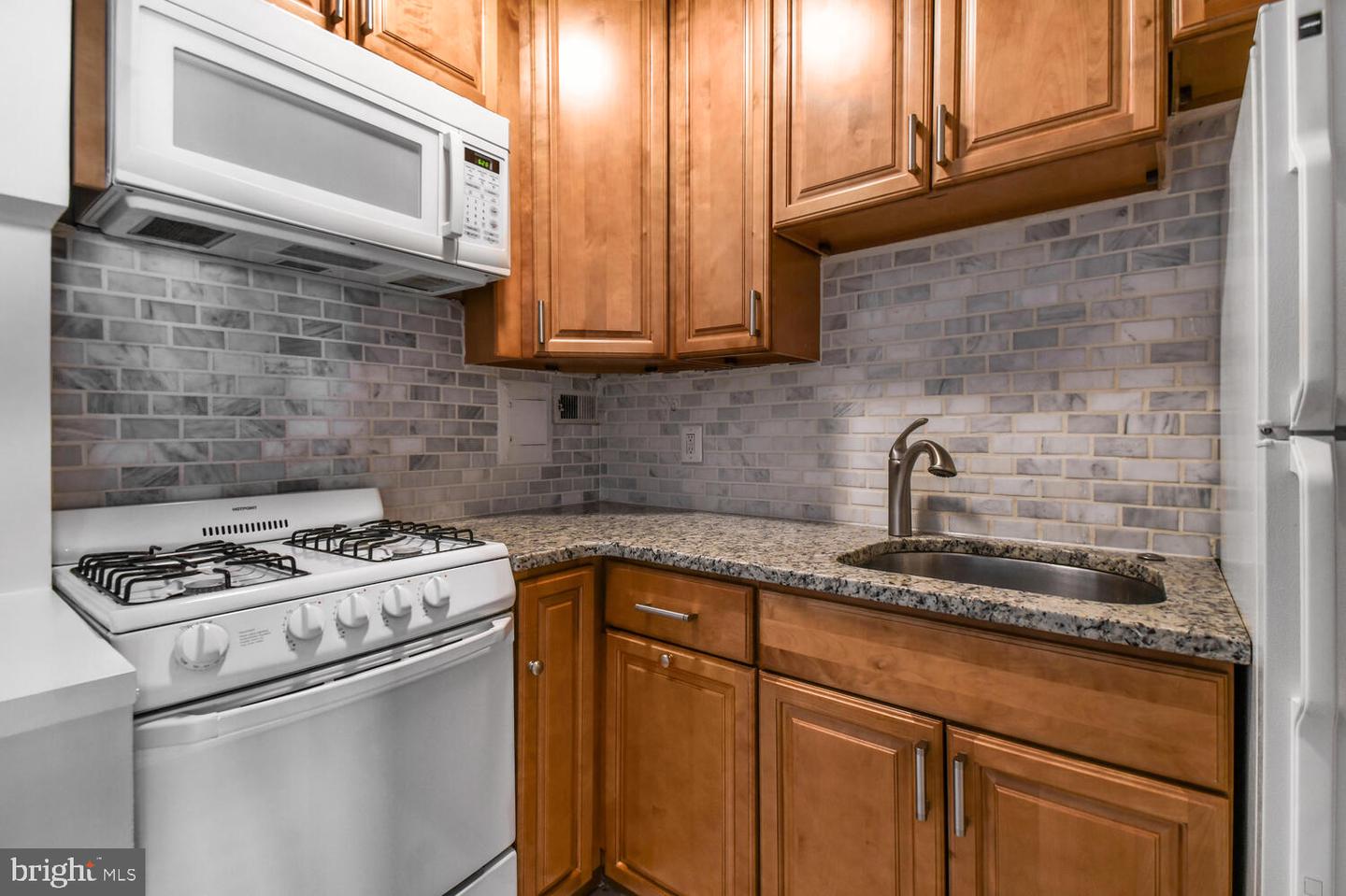 1727 MASSACHUSETTS AVE NW #614, WASHINGTON, District Of Columbia 20036, ,1 BathroomBathrooms,Residential,For sale,1727 MASSACHUSETTS AVE NW #614,DCDC2192528 MLS # DCDC2192528