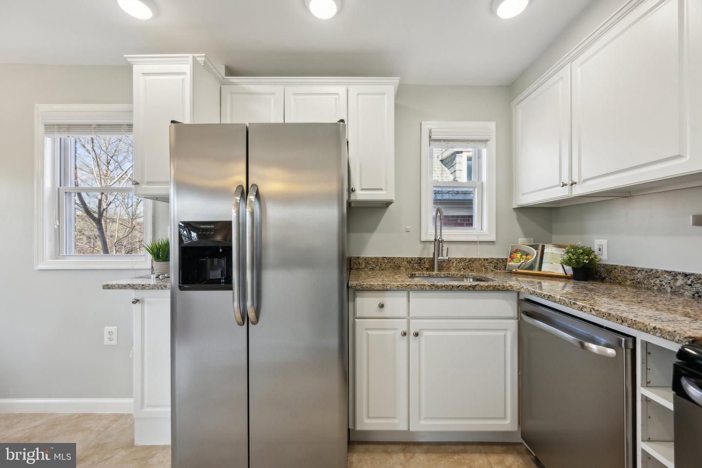 1280 RAUM ST NE #4, WASHINGTON, District Of Columbia 20002, 2 Bedrooms Bedrooms, ,1 BathroomBathrooms,Residential,For sale,1280 RAUM ST NE #4,DCDC2192602 MLS # DCDC2192602