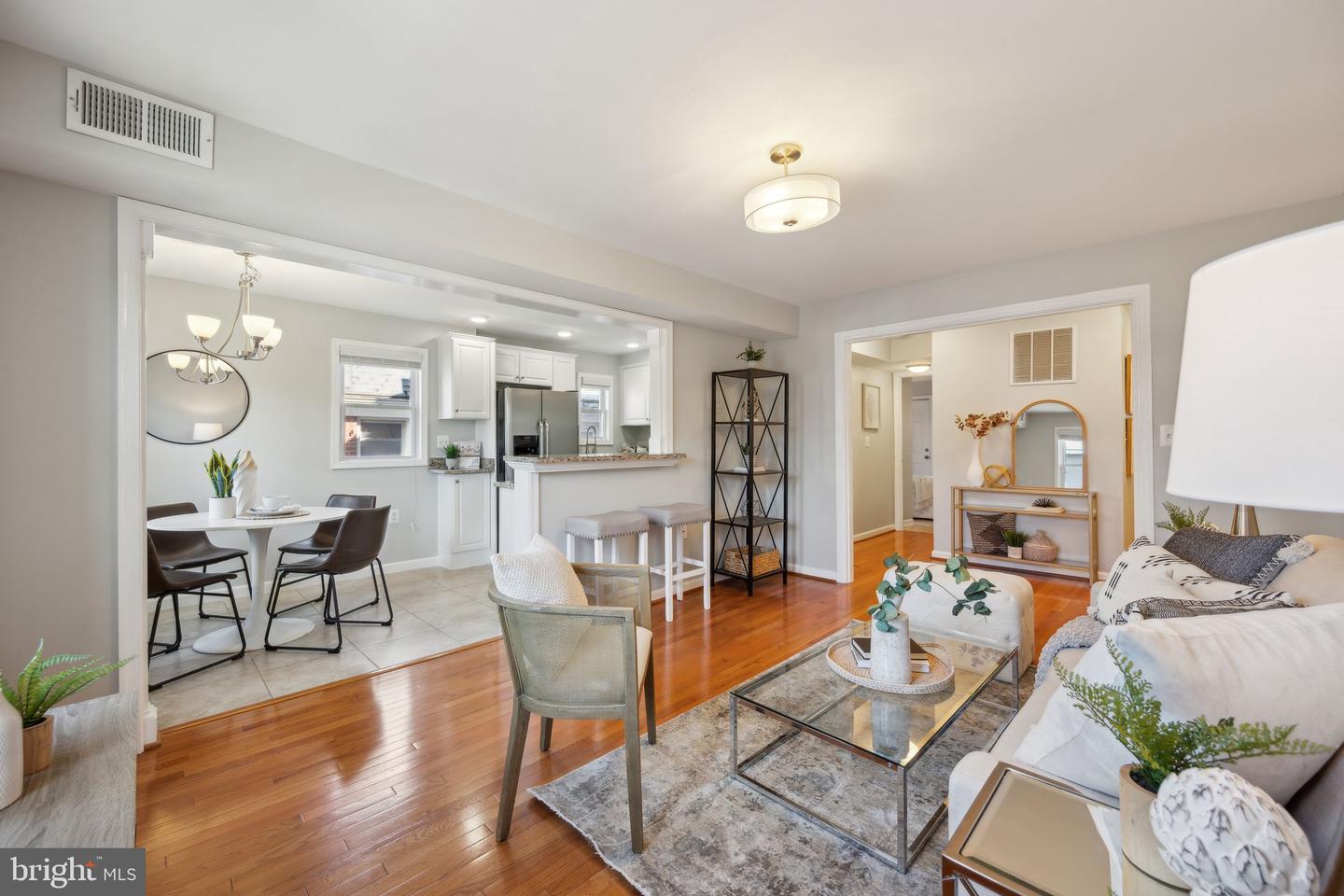 1280 RAUM ST NE #4, WASHINGTON, District Of Columbia 20002, 2 Bedrooms Bedrooms, ,1 BathroomBathrooms,Residential,For sale,1280 RAUM ST NE #4,DCDC2192602 MLS # DCDC2192602