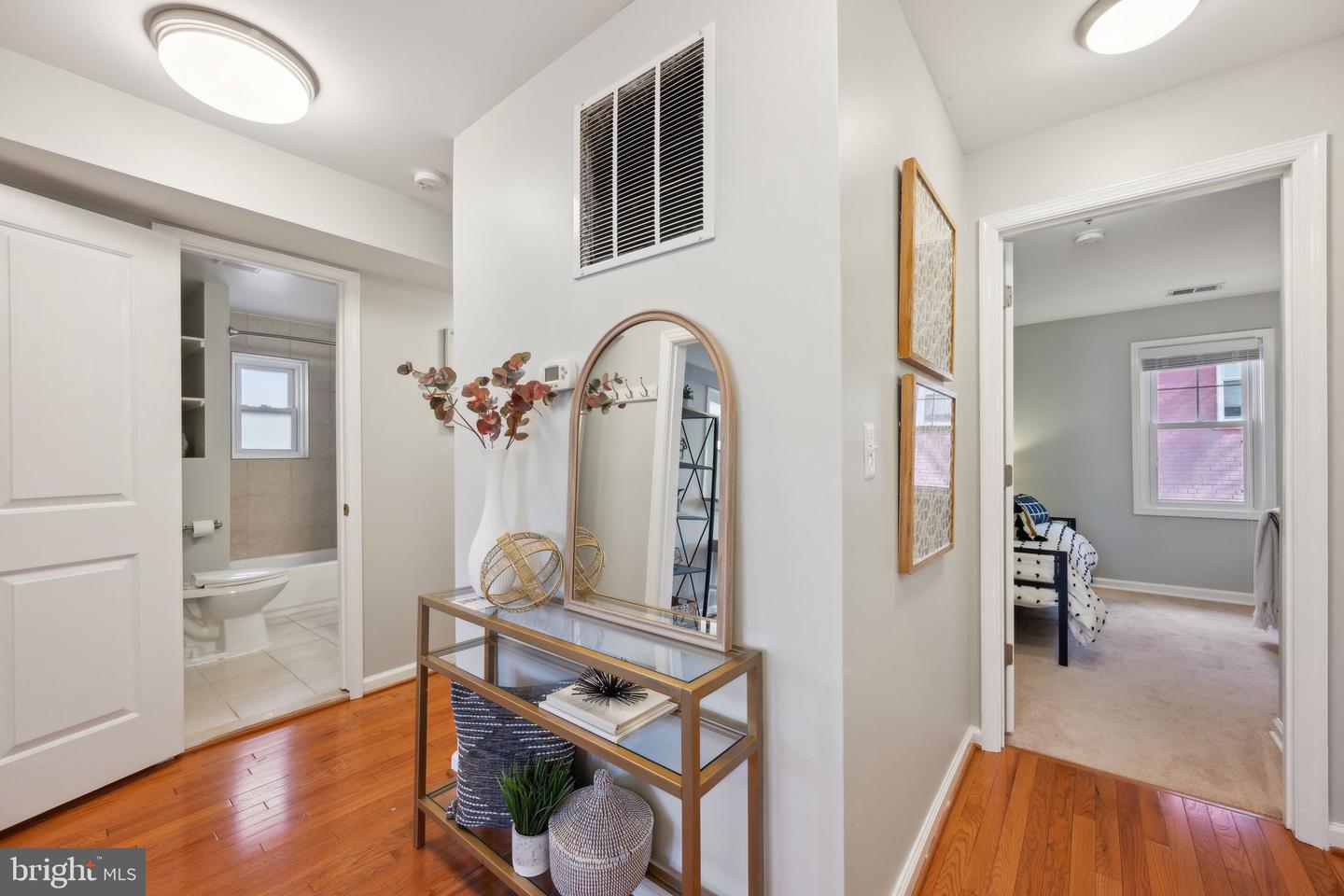 1280 RAUM ST NE #4, WASHINGTON, District Of Columbia 20002, 2 Bedrooms Bedrooms, ,1 BathroomBathrooms,Residential,For sale,1280 RAUM ST NE #4,DCDC2192602 MLS # DCDC2192602