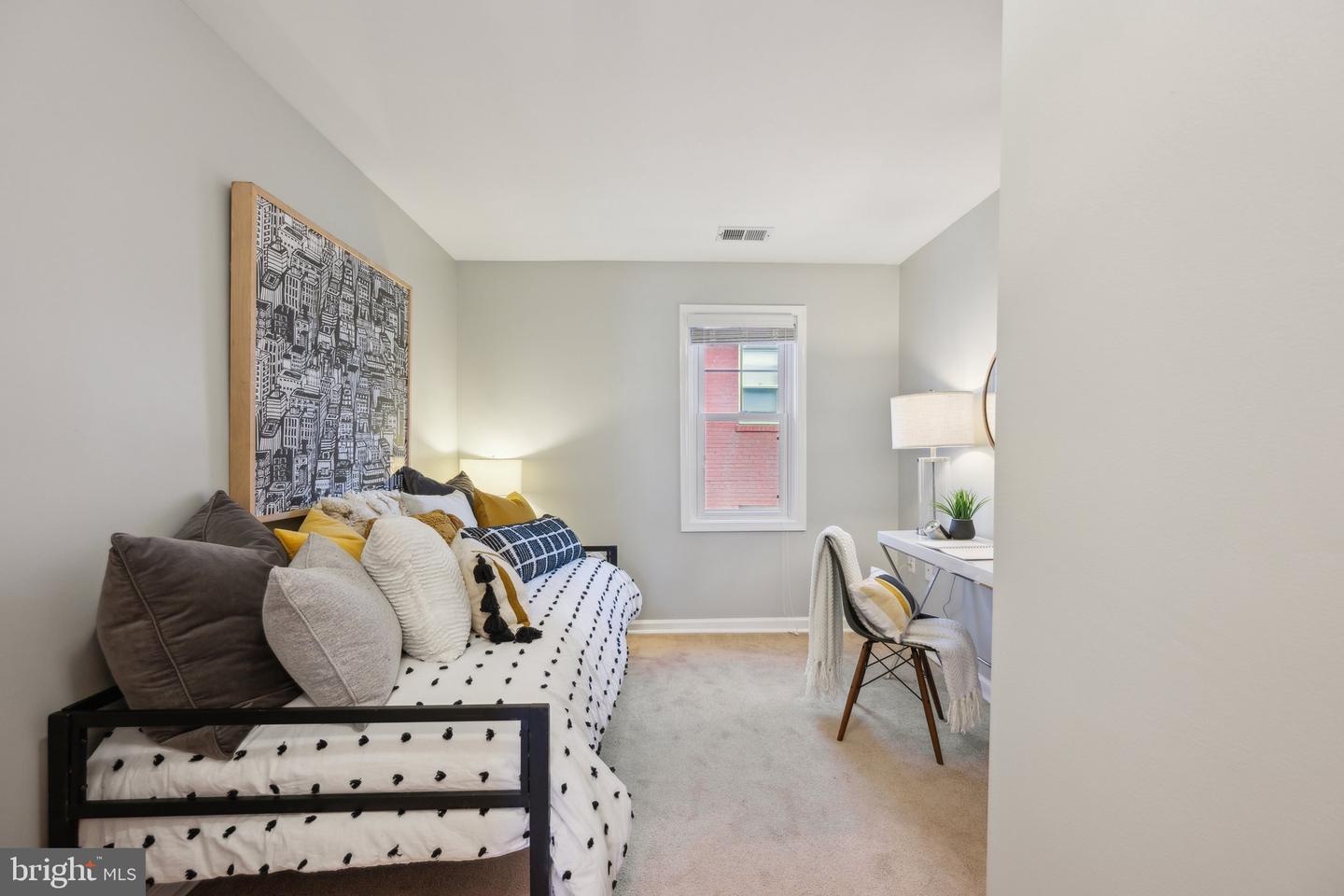 1280 RAUM ST NE #4, WASHINGTON, District Of Columbia 20002, 2 Bedrooms Bedrooms, ,1 BathroomBathrooms,Residential,For sale,1280 RAUM ST NE #4,DCDC2192602 MLS # DCDC2192602
