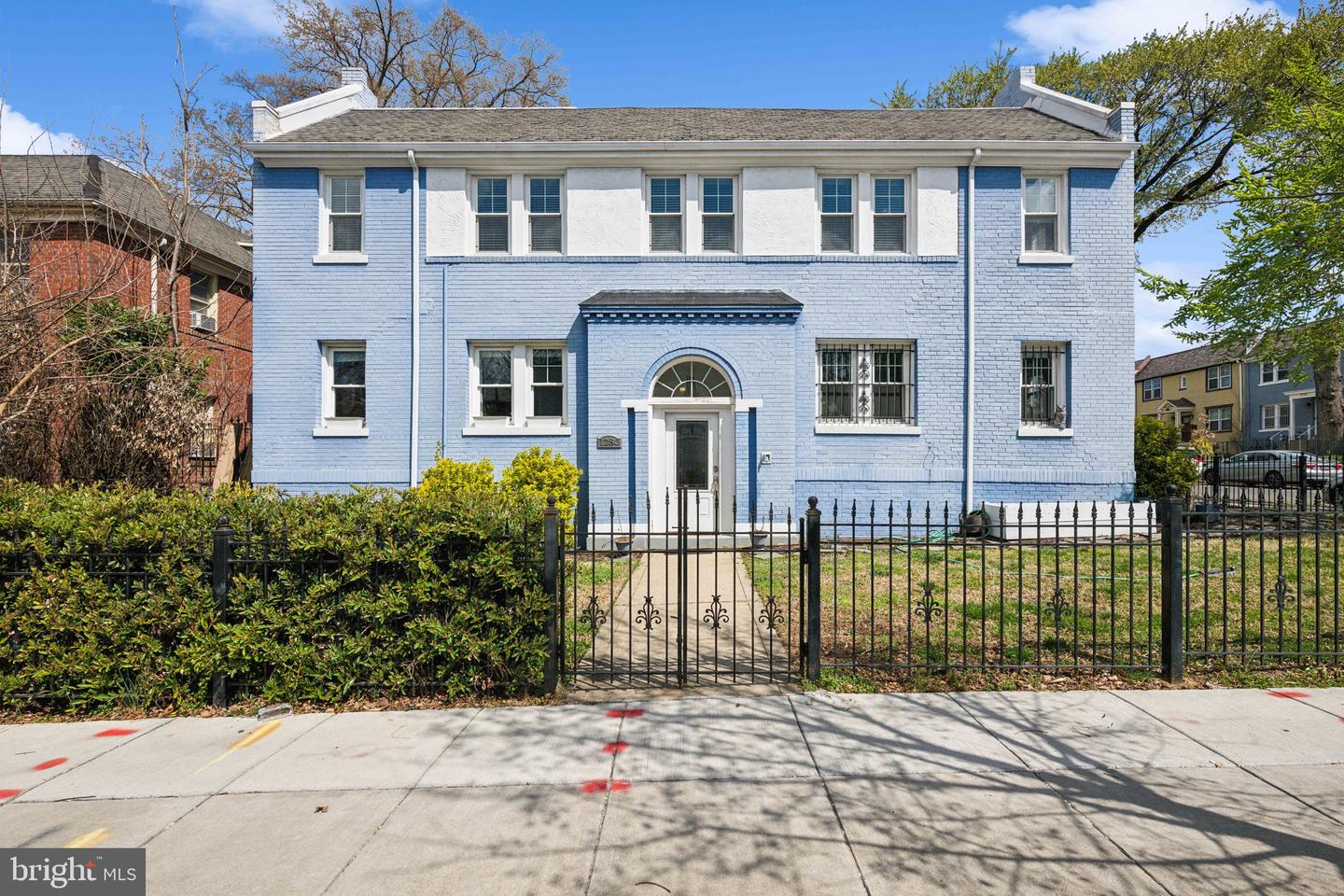 1280 RAUM ST NE #4, WASHINGTON, District Of Columbia 20002, 2 Bedrooms Bedrooms, ,1 BathroomBathrooms,Residential,For sale,1280 RAUM ST NE #4,DCDC2192602 MLS # DCDC2192602