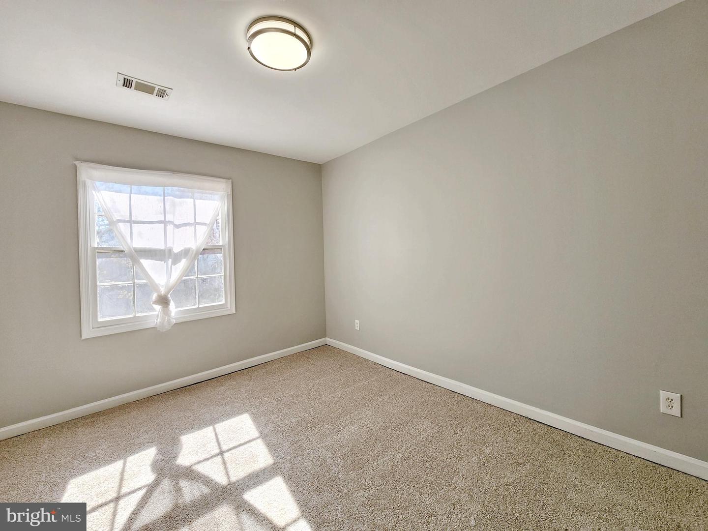 5900-F QUEENSTON ST #498, SPRINGFIELD, Virginia 22152, 2 Bedrooms Bedrooms, ,1 BathroomBathrooms,Residential,For sale,5900-F QUEENSTON ST #498,VAFX2230564 MLS # VAFX2230564