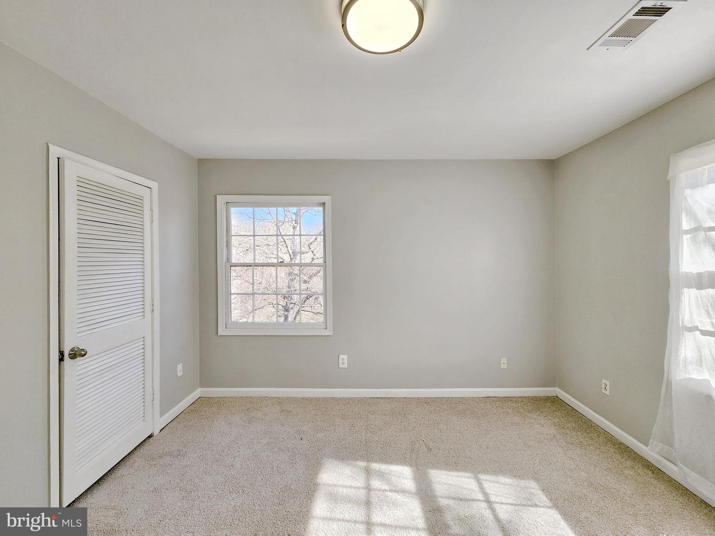 5900-F QUEENSTON ST #498, SPRINGFIELD, Virginia 22152, 2 Bedrooms Bedrooms, ,1 BathroomBathrooms,Residential,For sale,5900-F QUEENSTON ST #498,VAFX2230564 MLS # VAFX2230564