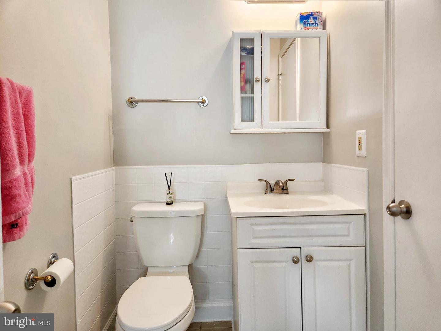 5900-F QUEENSTON ST #498, SPRINGFIELD, Virginia 22152, 2 Bedrooms Bedrooms, ,1 BathroomBathrooms,Residential,For sale,5900-F QUEENSTON ST #498,VAFX2230564 MLS # VAFX2230564