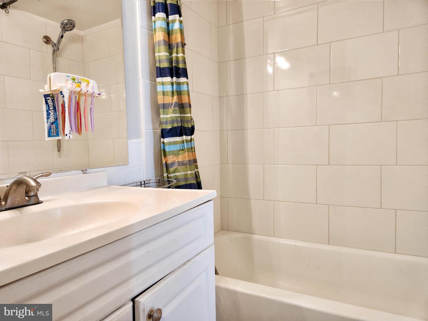 5900-F QUEENSTON ST #498, SPRINGFIELD, Virginia 22152, 2 Bedrooms Bedrooms, ,1 BathroomBathrooms,Residential,For sale,5900-F QUEENSTON ST #498,VAFX2230564 MLS # VAFX2230564