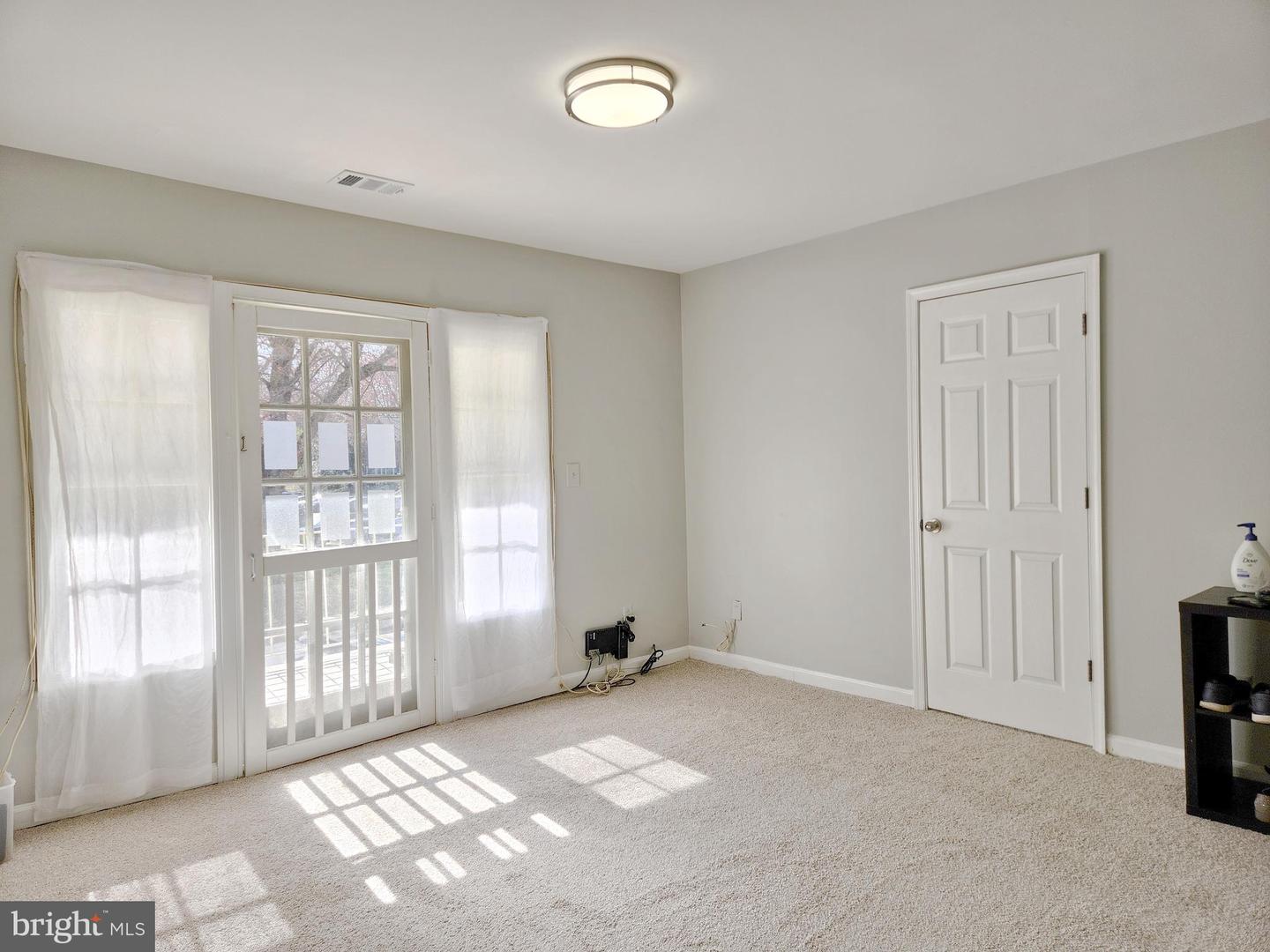 5900-F QUEENSTON ST #498, SPRINGFIELD, Virginia 22152, 2 Bedrooms Bedrooms, ,1 BathroomBathrooms,Residential,For sale,5900-F QUEENSTON ST #498,VAFX2230564 MLS # VAFX2230564