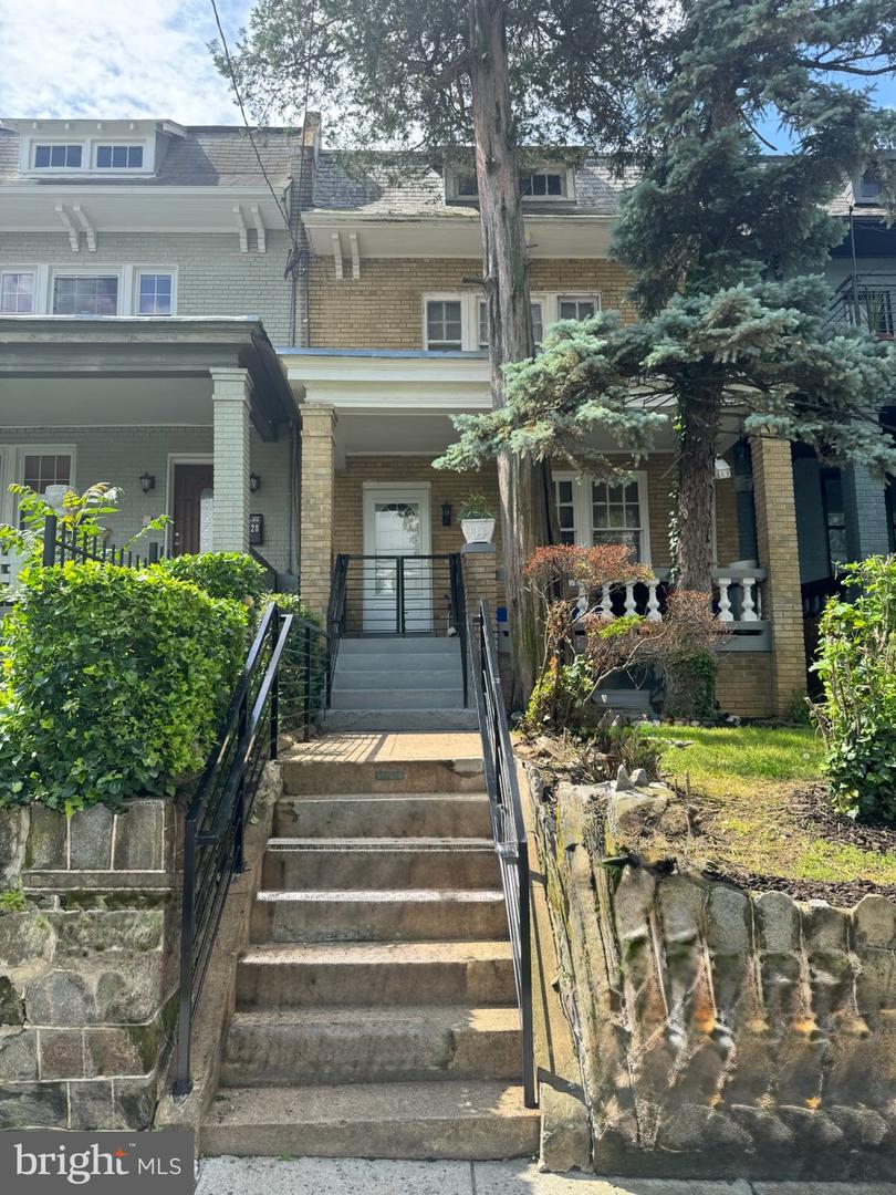 430 EMERSON ST NW, WASHINGTON, District Of Columbia 20011, 4 Bedrooms Bedrooms, ,1 BathroomBathrooms,Residential,For sale,430 EMERSON ST NW,DCDC2192684 MLS # DCDC2192684