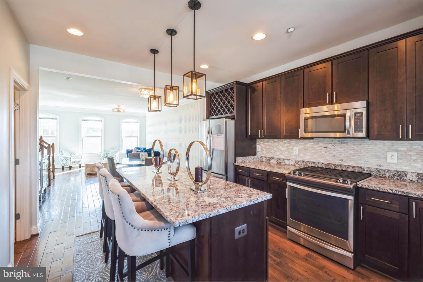 165 CONCORD PL NE, WASHINGTON, District Of Columbia 20011, 3 Bedrooms Bedrooms, ,3 BathroomsBathrooms,Residential,For sale,165 CONCORD PL NE,DCDC2192534 MLS # DCDC2192534