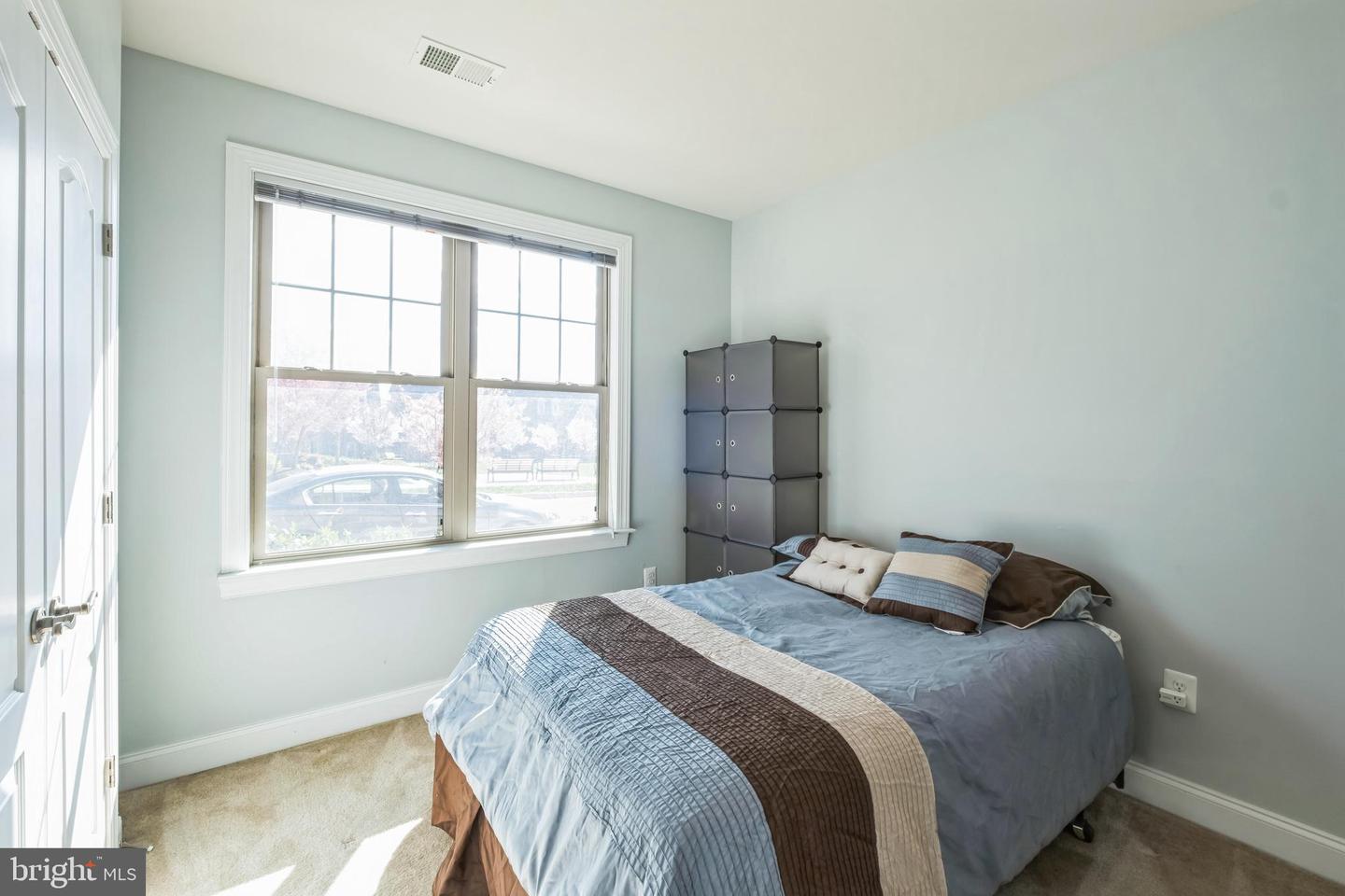 165 CONCORD PL NE, WASHINGTON, District Of Columbia 20011, 3 Bedrooms Bedrooms, ,3 BathroomsBathrooms,Residential,For sale,165 CONCORD PL NE,DCDC2192534 MLS # DCDC2192534