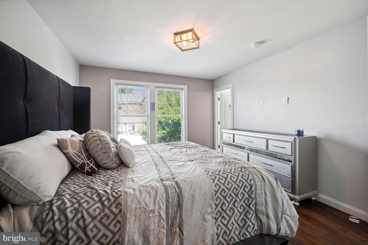 165 CONCORD PL NE, WASHINGTON, District Of Columbia 20011, 3 Bedrooms Bedrooms, ,3 BathroomsBathrooms,Residential,For sale,165 CONCORD PL NE,DCDC2192534 MLS # DCDC2192534