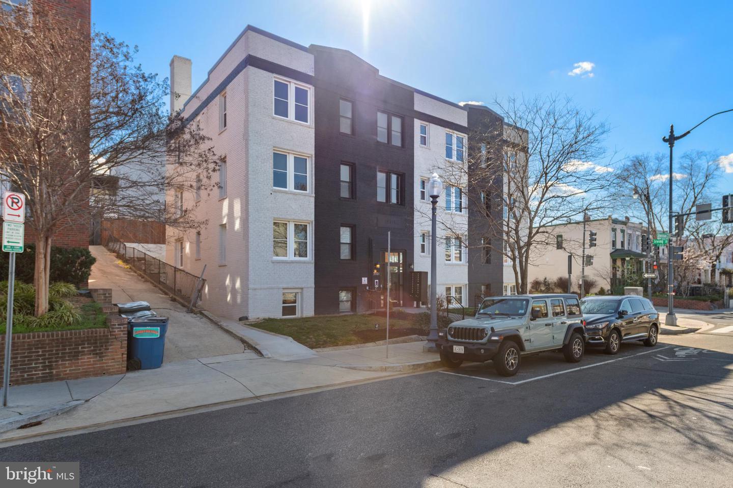 3101 SHERMAN AVE NW #402, WASHINGTON, District Of Columbia 20010, 1 Bedroom Bedrooms, ,1 BathroomBathrooms,Residential,For sale,3101 SHERMAN AVE NW #402,DCDC2192736 MLS # DCDC2192736
