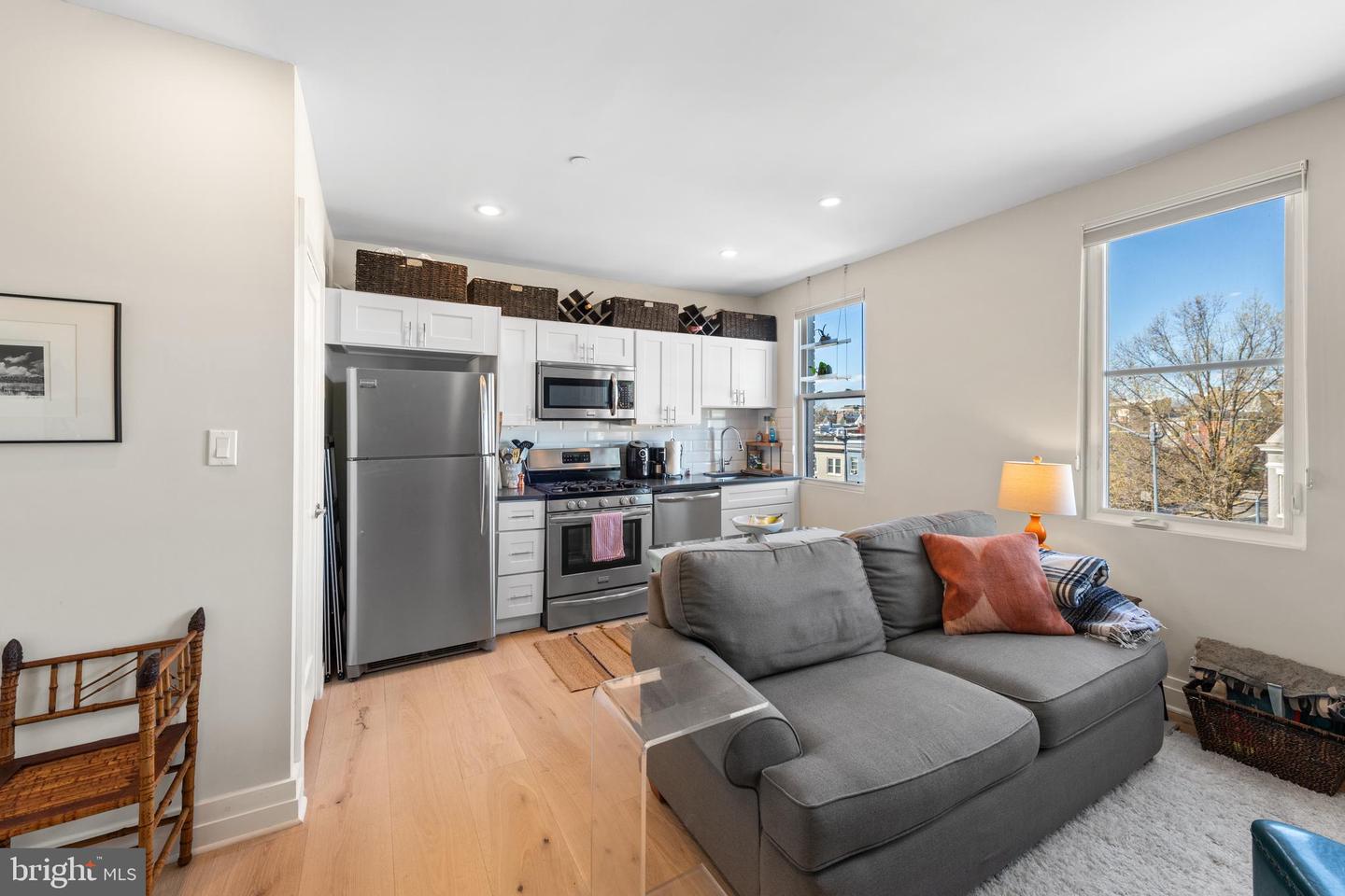 3101 SHERMAN AVE NW #402, WASHINGTON, District Of Columbia 20010, 1 Bedroom Bedrooms, ,1 BathroomBathrooms,Residential,For sale,3101 SHERMAN AVE NW #402,DCDC2192736 MLS # DCDC2192736