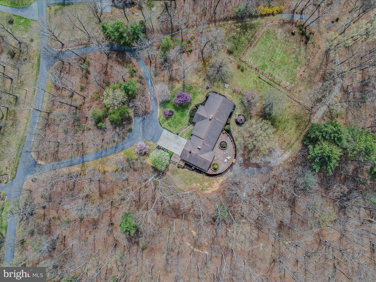 249 MINERAL SPRINGS DR, FRONT ROYAL, Virginia 22630, 6 Bedrooms Bedrooms, ,4 BathroomsBathrooms,Residential,For sale,249 MINERAL SPRINGS DR,VAWR2010672 MLS # VAWR2010672