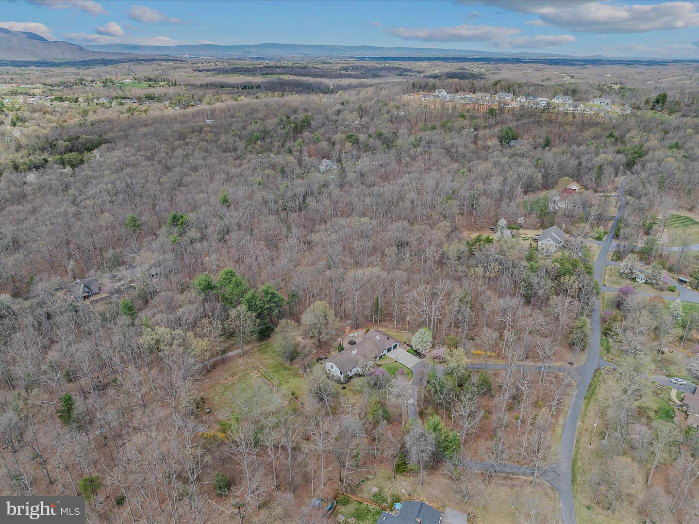 249 MINERAL SPRINGS DR, FRONT ROYAL, Virginia 22630, 6 Bedrooms Bedrooms, ,4 BathroomsBathrooms,Residential,For sale,249 MINERAL SPRINGS DR,VAWR2010672 MLS # VAWR2010672