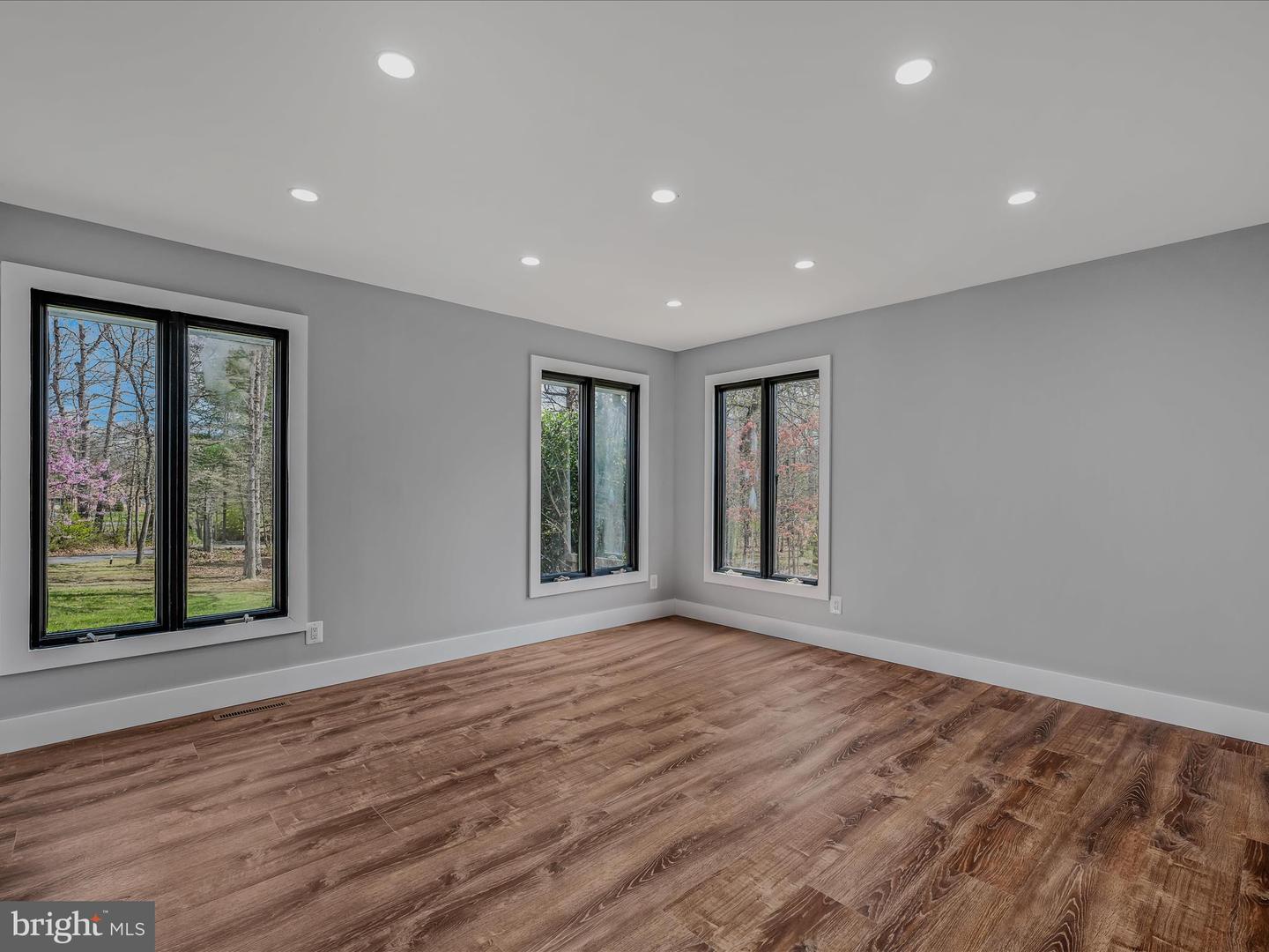 249 MINERAL SPRINGS DR, FRONT ROYAL, Virginia 22630, 6 Bedrooms Bedrooms, ,4 BathroomsBathrooms,Residential,For sale,249 MINERAL SPRINGS DR,VAWR2010672 MLS # VAWR2010672