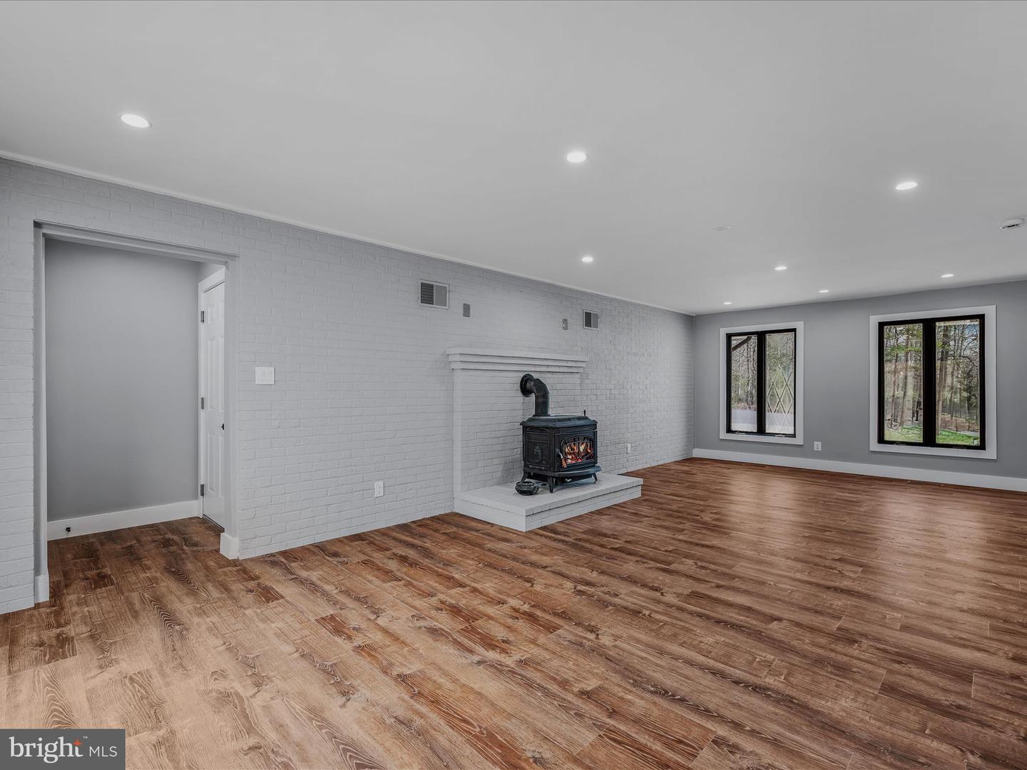 249 MINERAL SPRINGS DR, FRONT ROYAL, Virginia 22630, 6 Bedrooms Bedrooms, ,4 BathroomsBathrooms,Residential,For sale,249 MINERAL SPRINGS DR,VAWR2010672 MLS # VAWR2010672