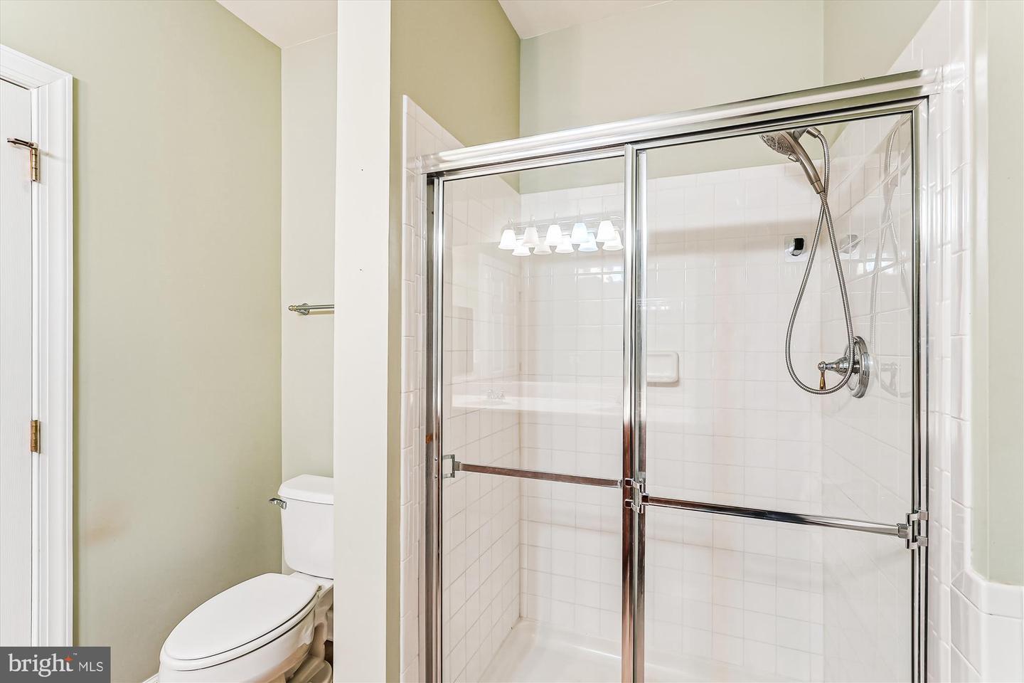 44485 CHAMBERLAIN TER #205, ASHBURN, Virginia 20147, 2 Bedrooms Bedrooms, ,2 BathroomsBathrooms,Residential,For sale,44485 CHAMBERLAIN TER #205,VALO2091720 MLS # VALO2091720